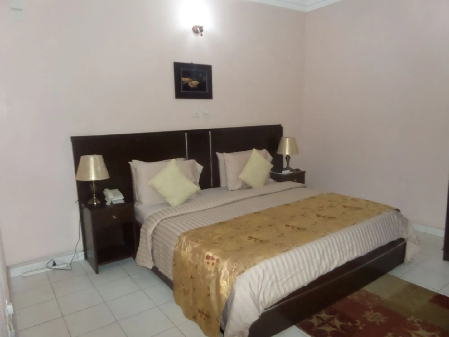 Sheer Luxury Apartments & Suites