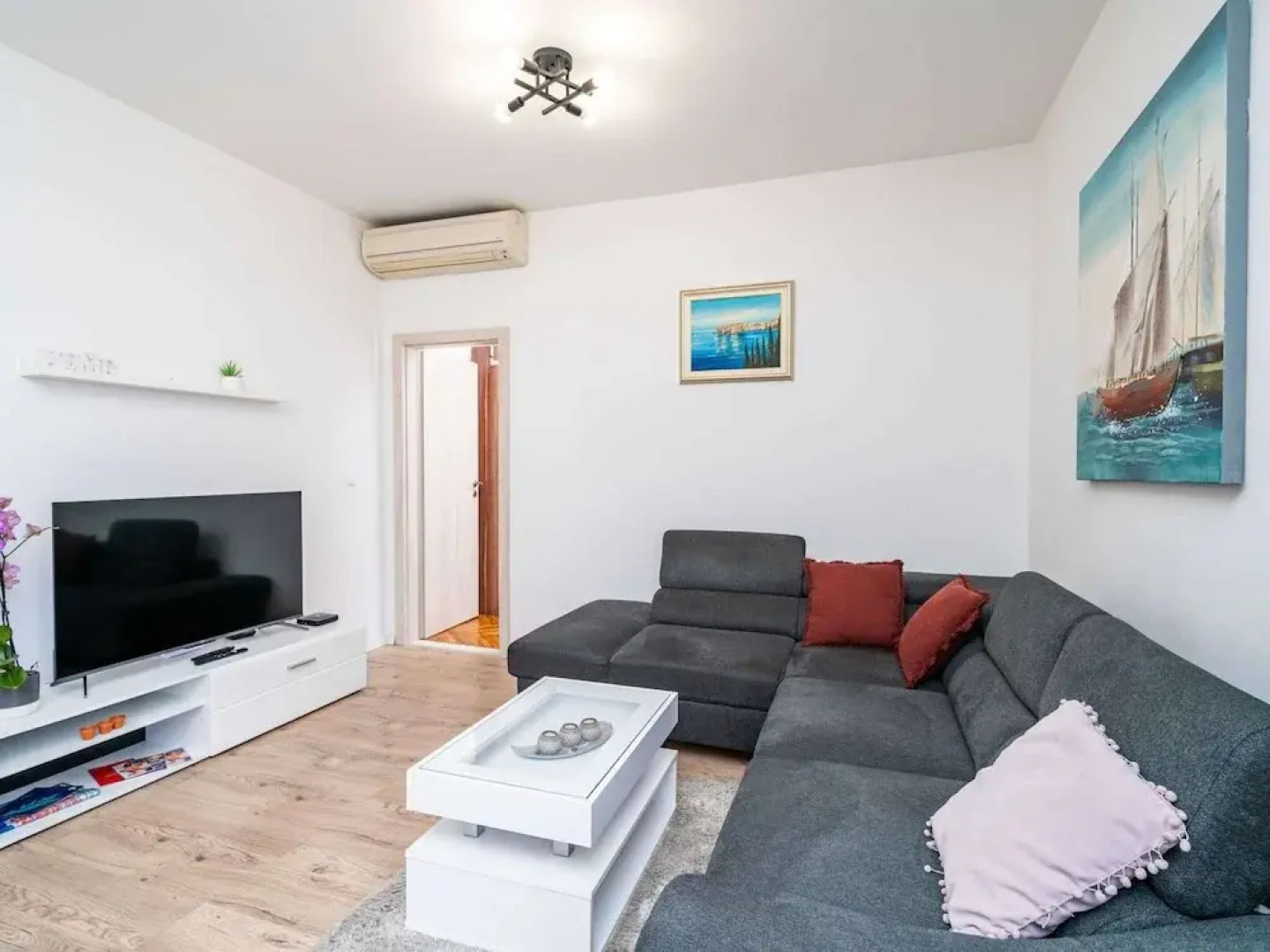 Apartment N&I - One Bedroom With Terrace