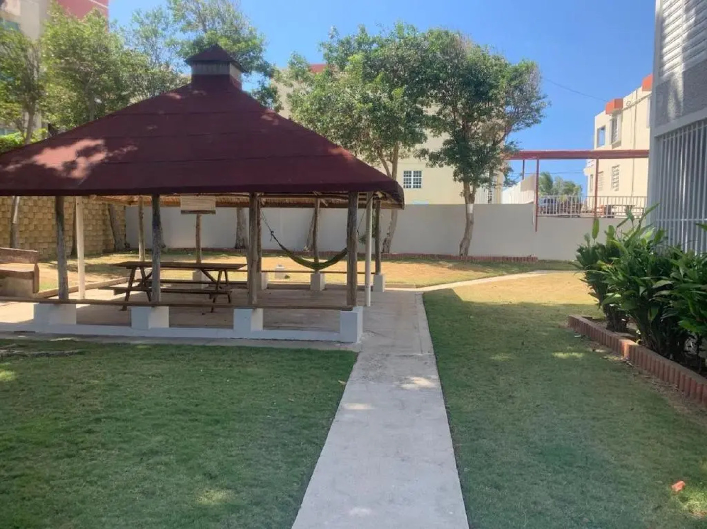 Montones Beach Studio B-3