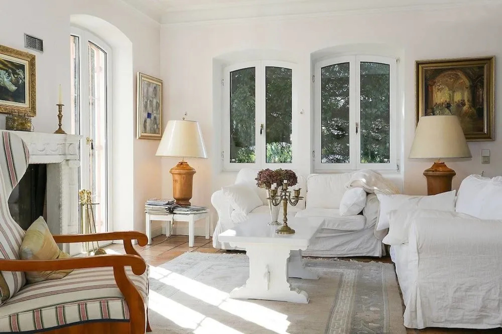 Luxury Italian Lakes Villa With Pool. 360 Degree Views. Sleeps 11