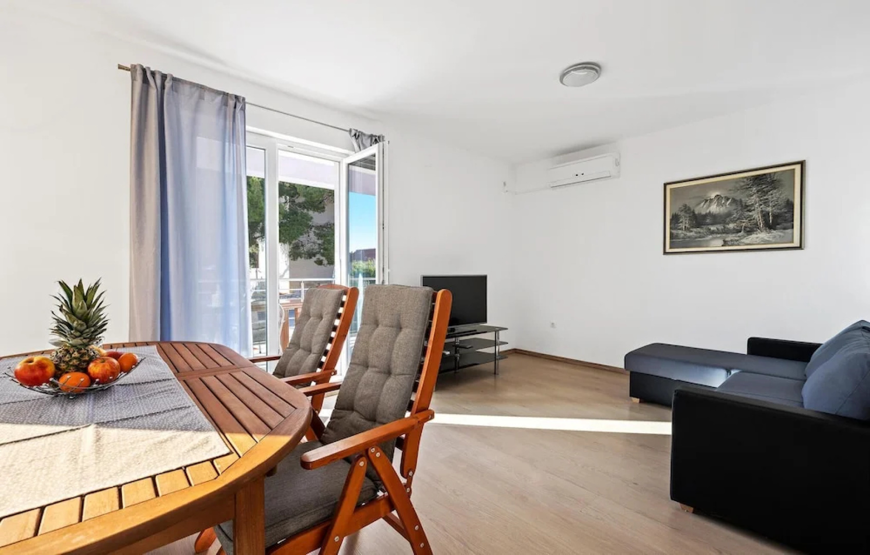 Stunning Home in Primosten With Jacuzzi, 4 Bedrooms and Wifi