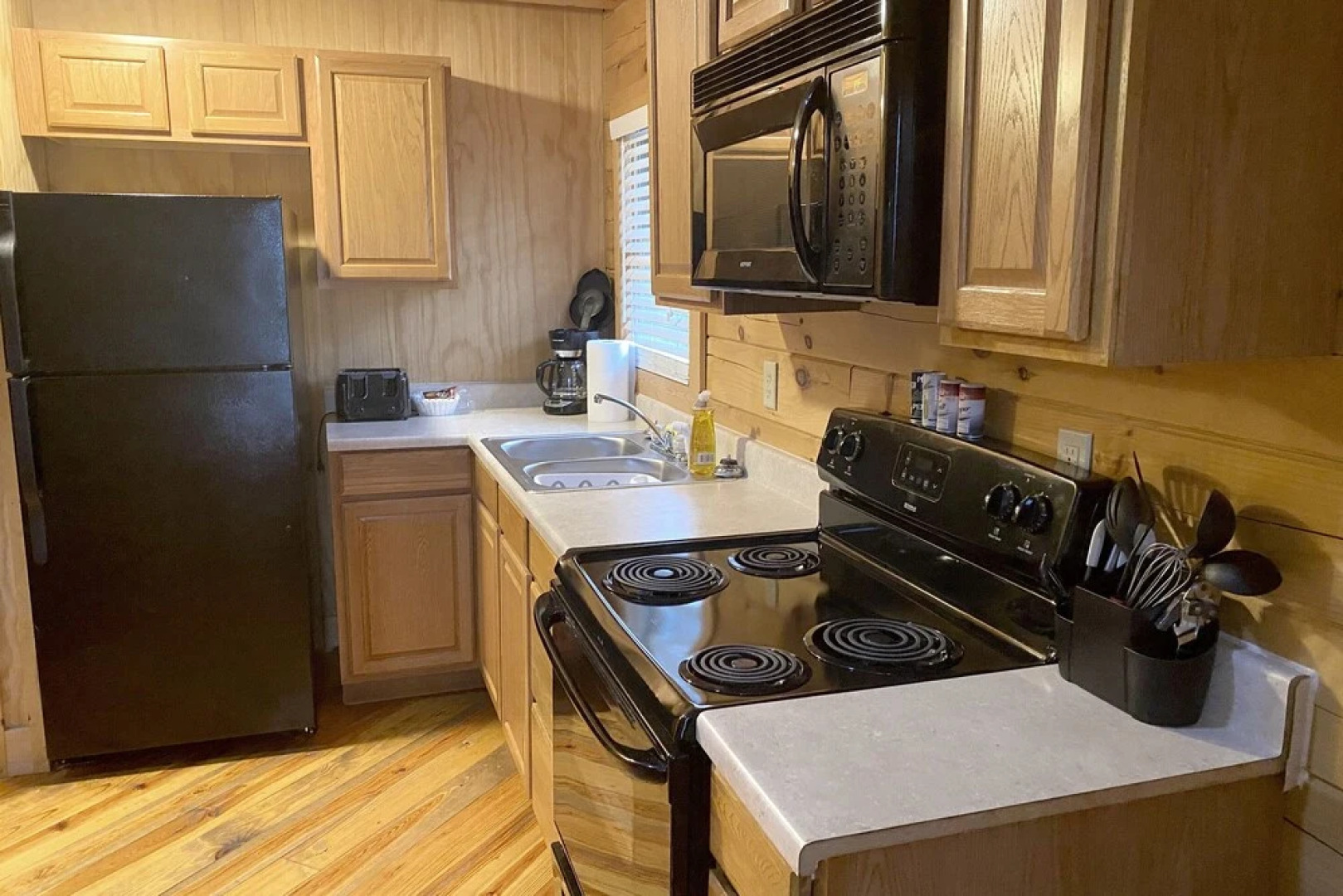 OYO Hotel Falls of Rough KY Route 110