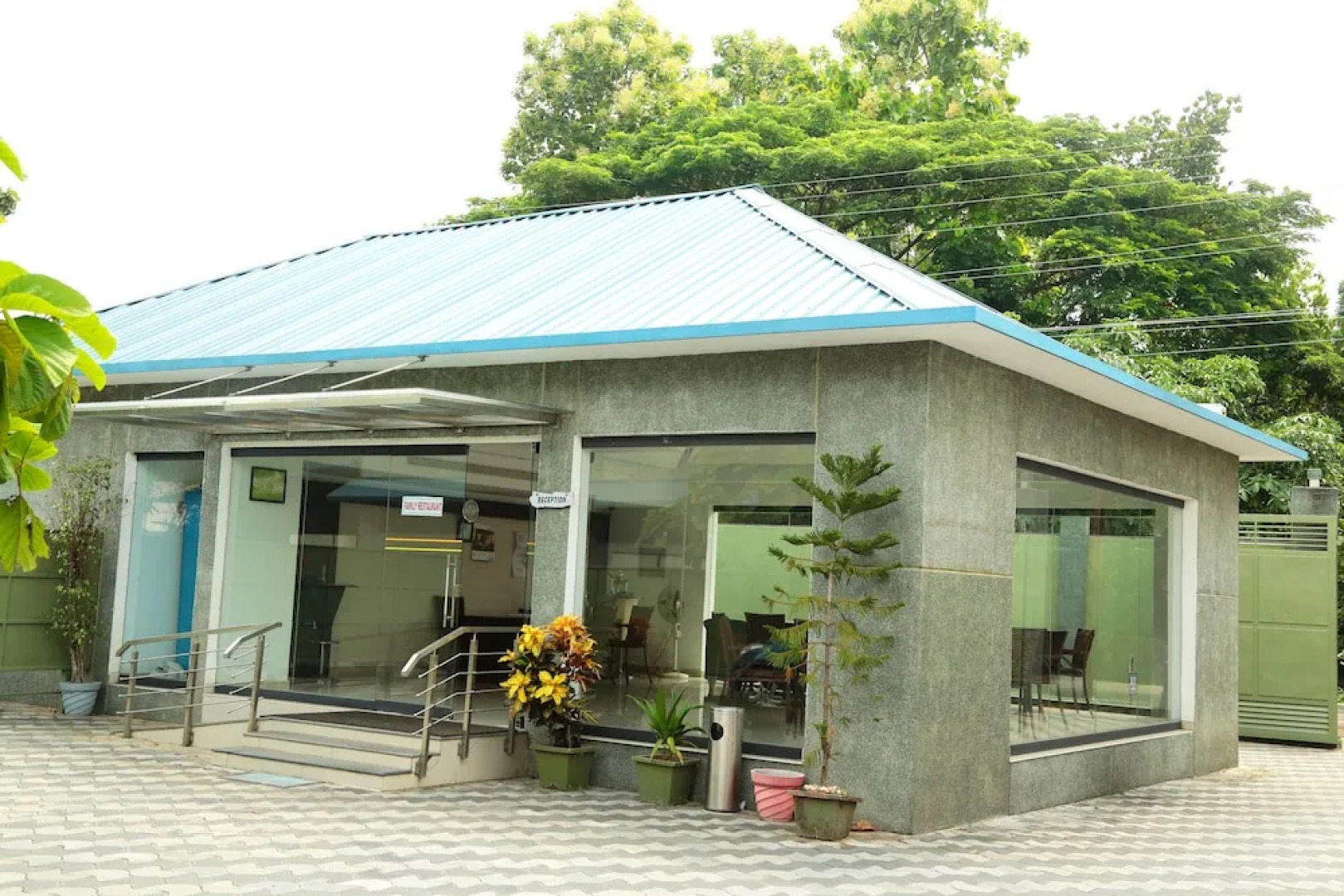 OYO 7630 Edassery Village