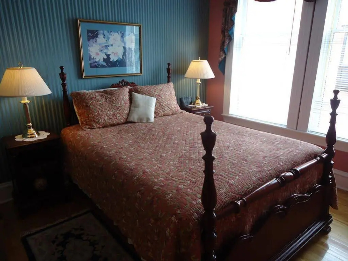 Mahogany Manor Bed & Breakfast