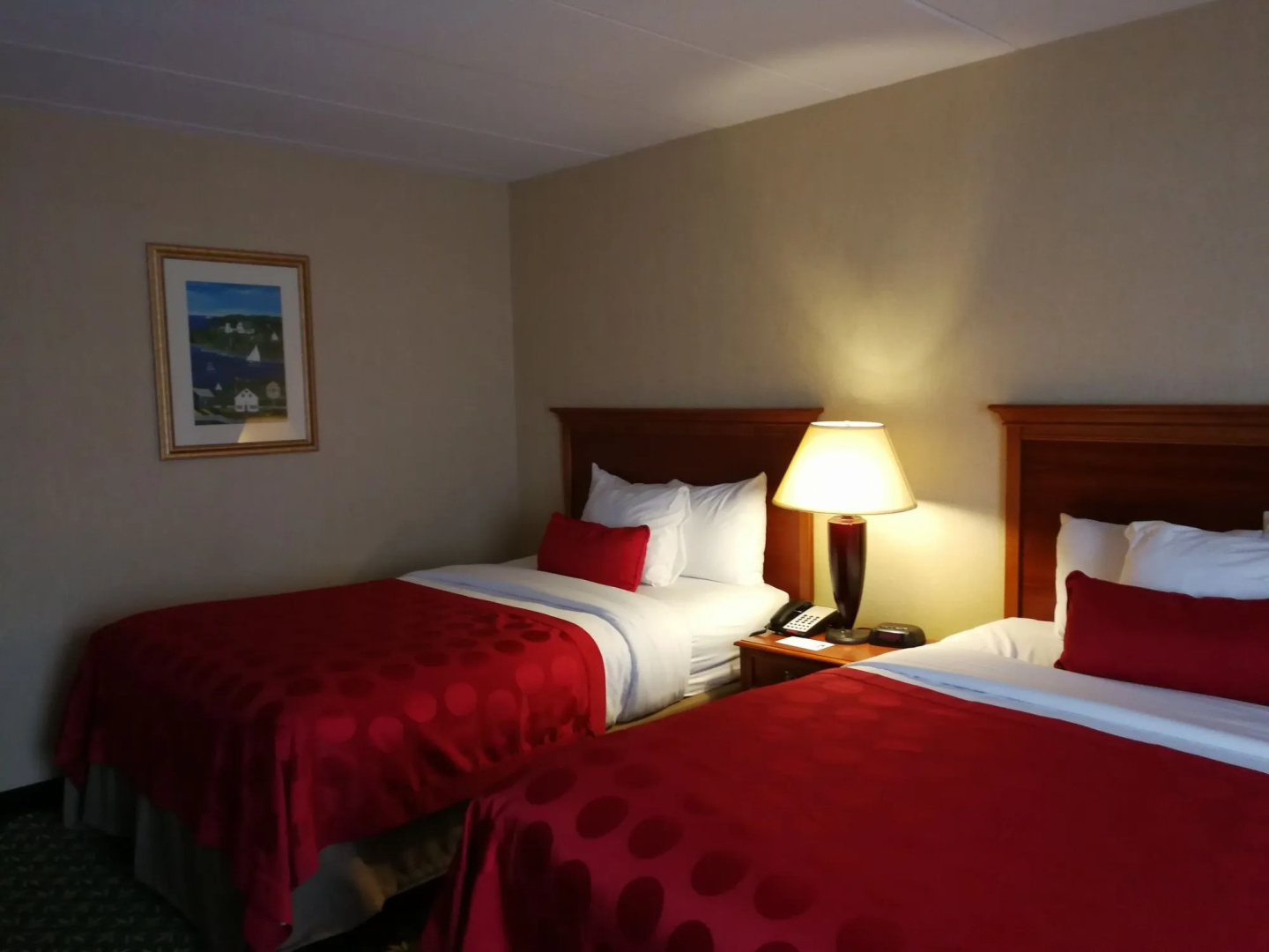 Mystic River Hotel & Suites Near Casinos