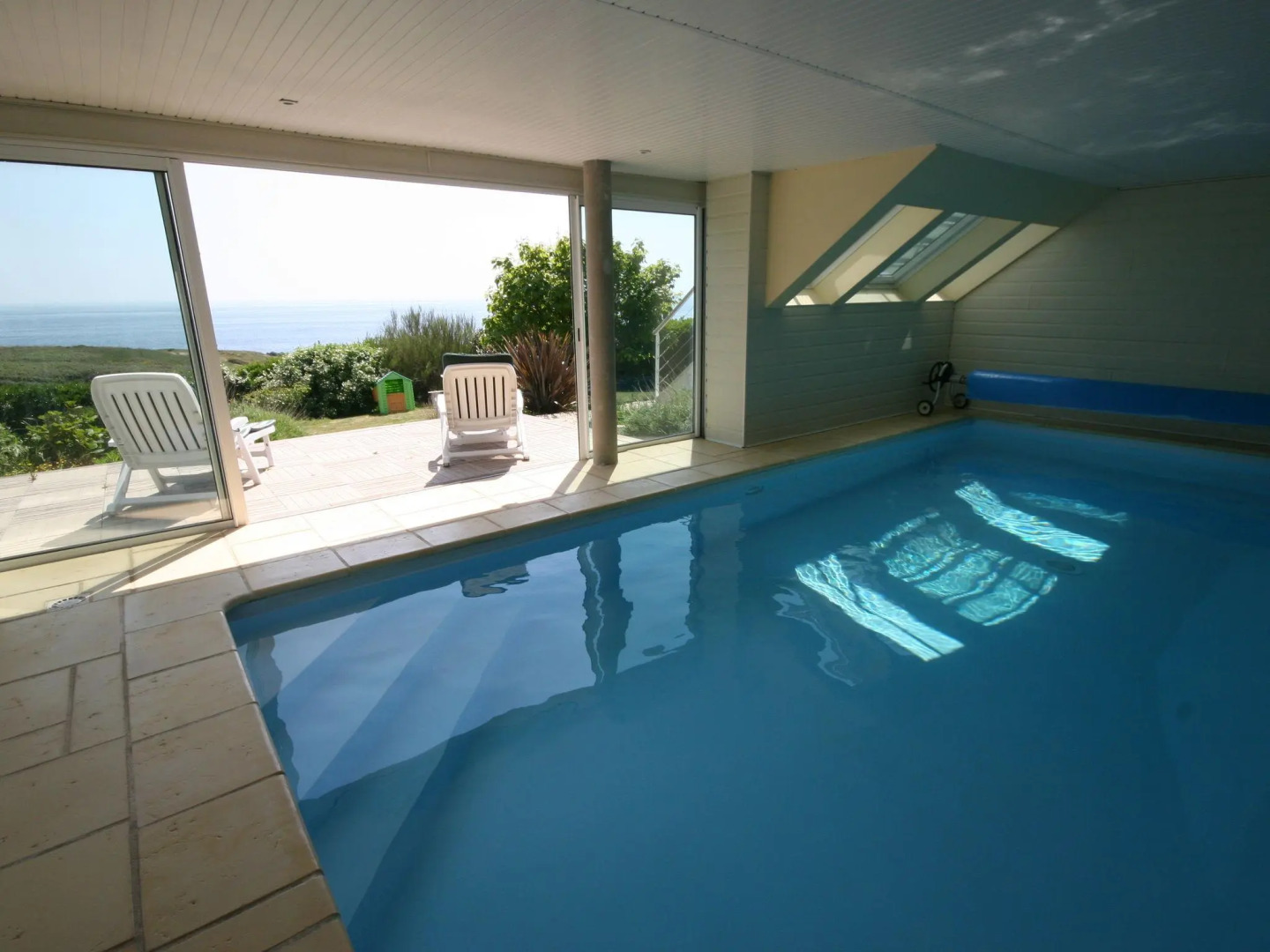 Modern Villa in Clohars-Carnoët with Private Swimming Pool