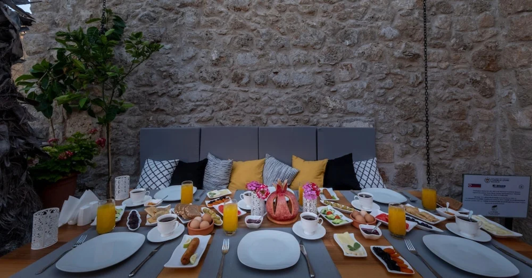 La Regina Veneziana Guest House & Cafe