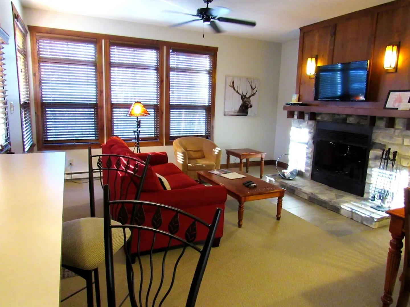 Tremblant les Eaux by Location ADP Tremblant