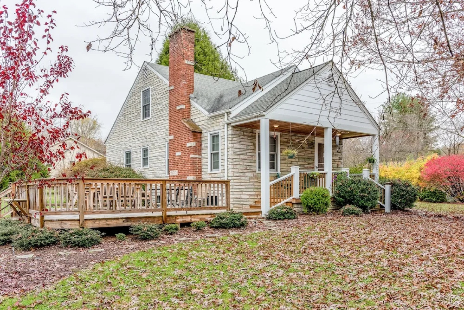 119 Old State 10 Rd Cottage