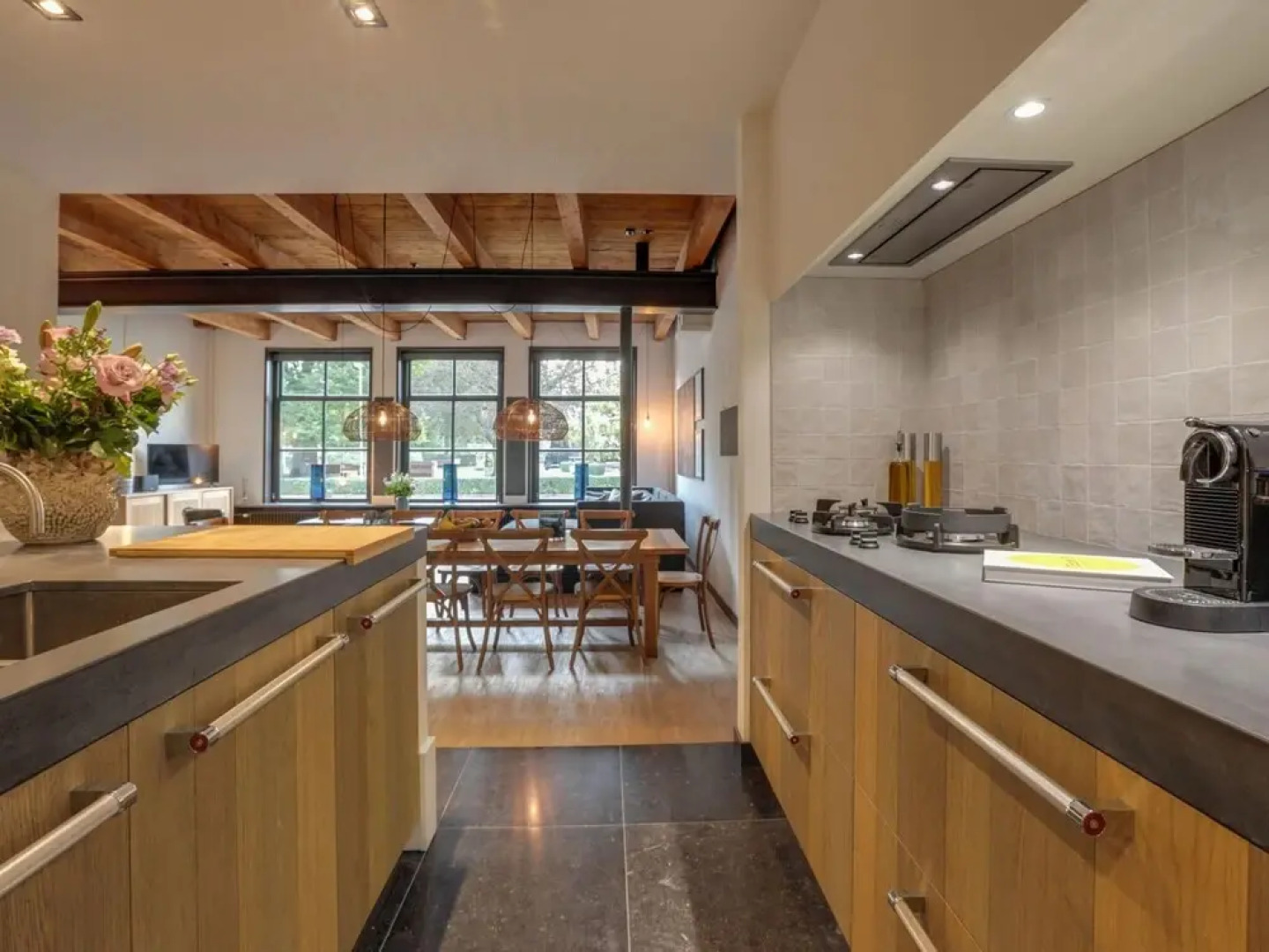 Inn in Ternaard Near Heritage