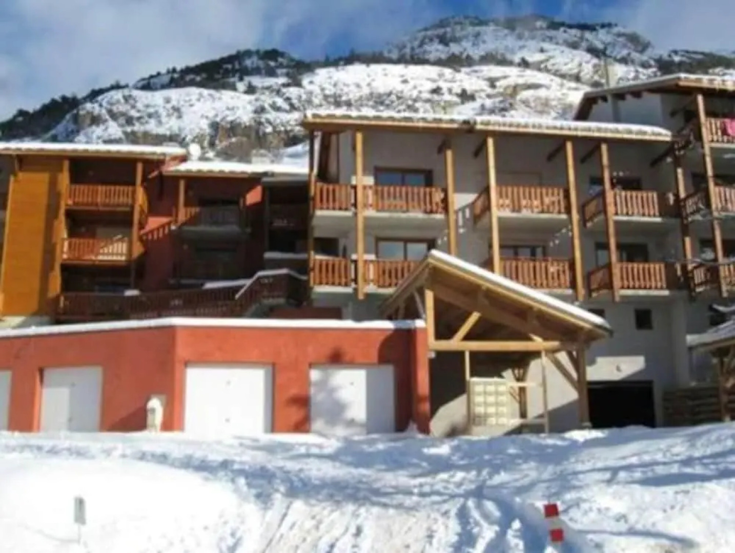 Studio in Vars, With Wonderful Mountain View and Furnished Balcony