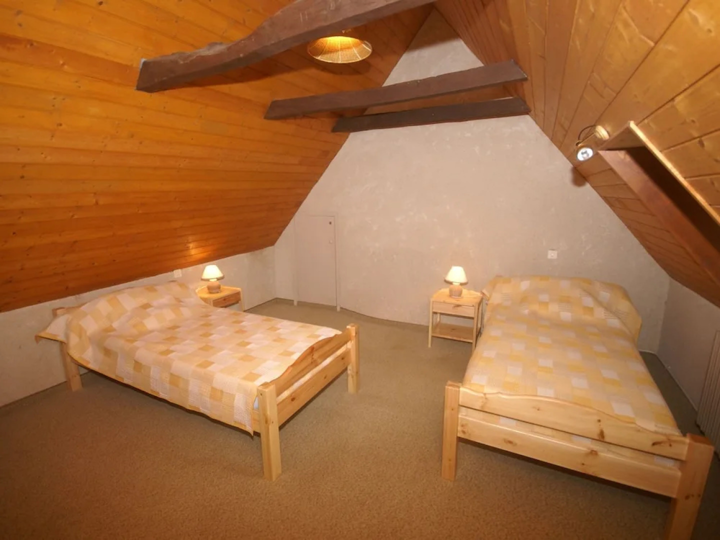 Vintage Holiday Home in Muret-le-Château with Garden