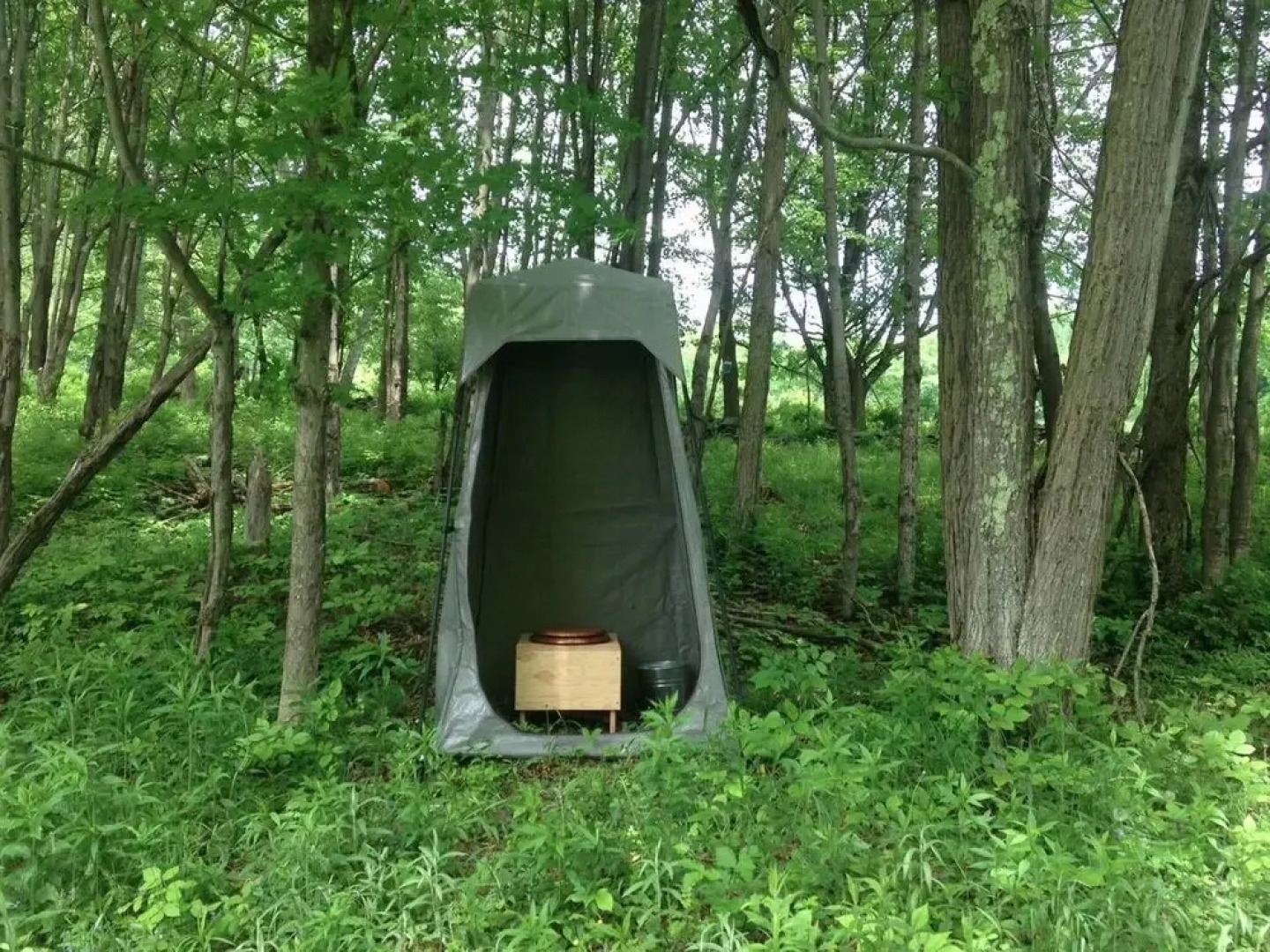 Tentrr - Bambi and Thumper's Hideaway