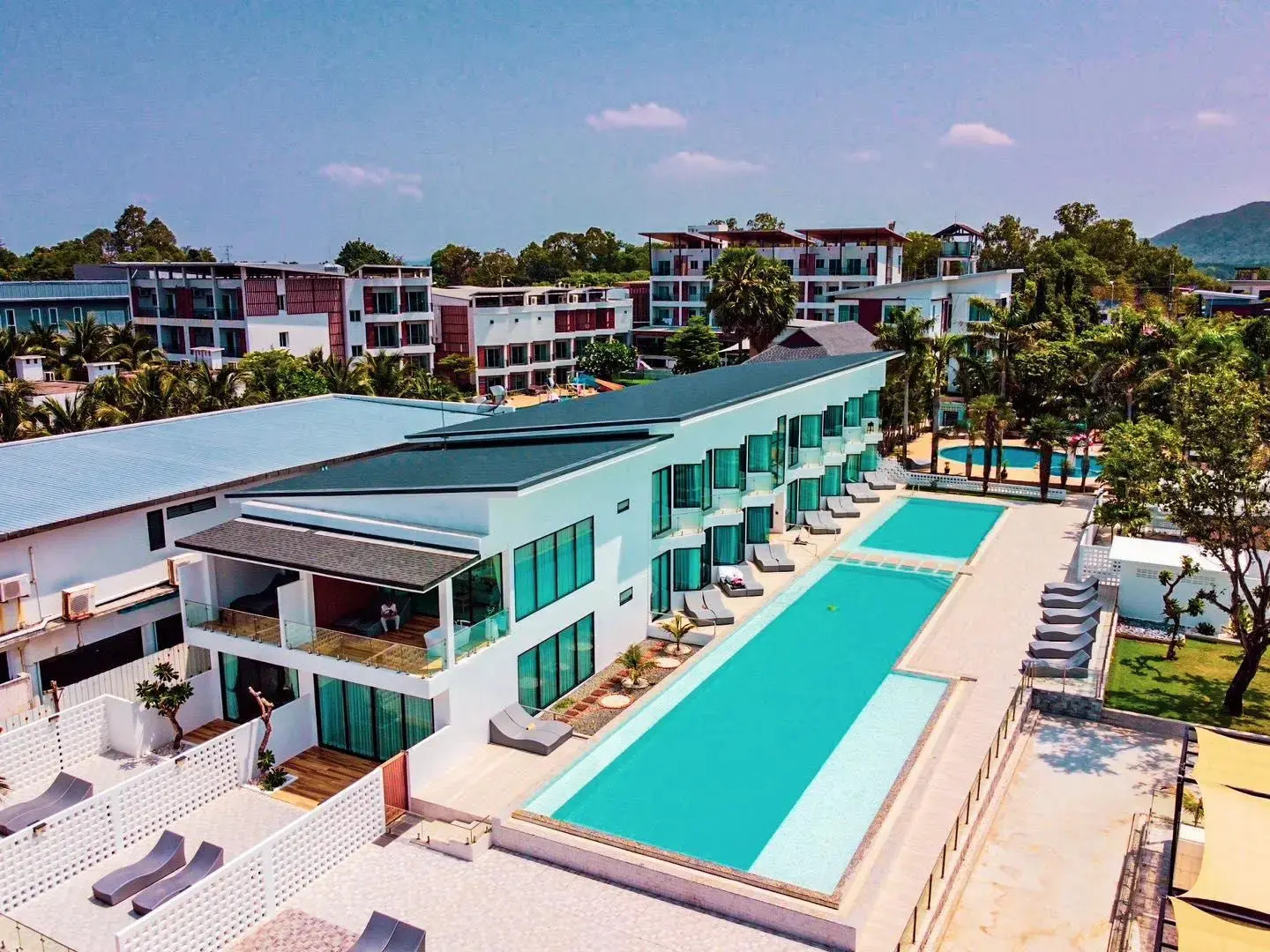 Rattana Pura Beach Resort