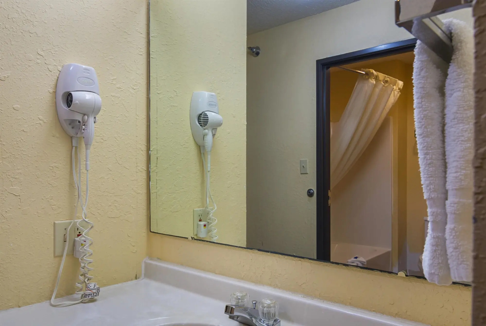 Motel 6 Hannibal, MO