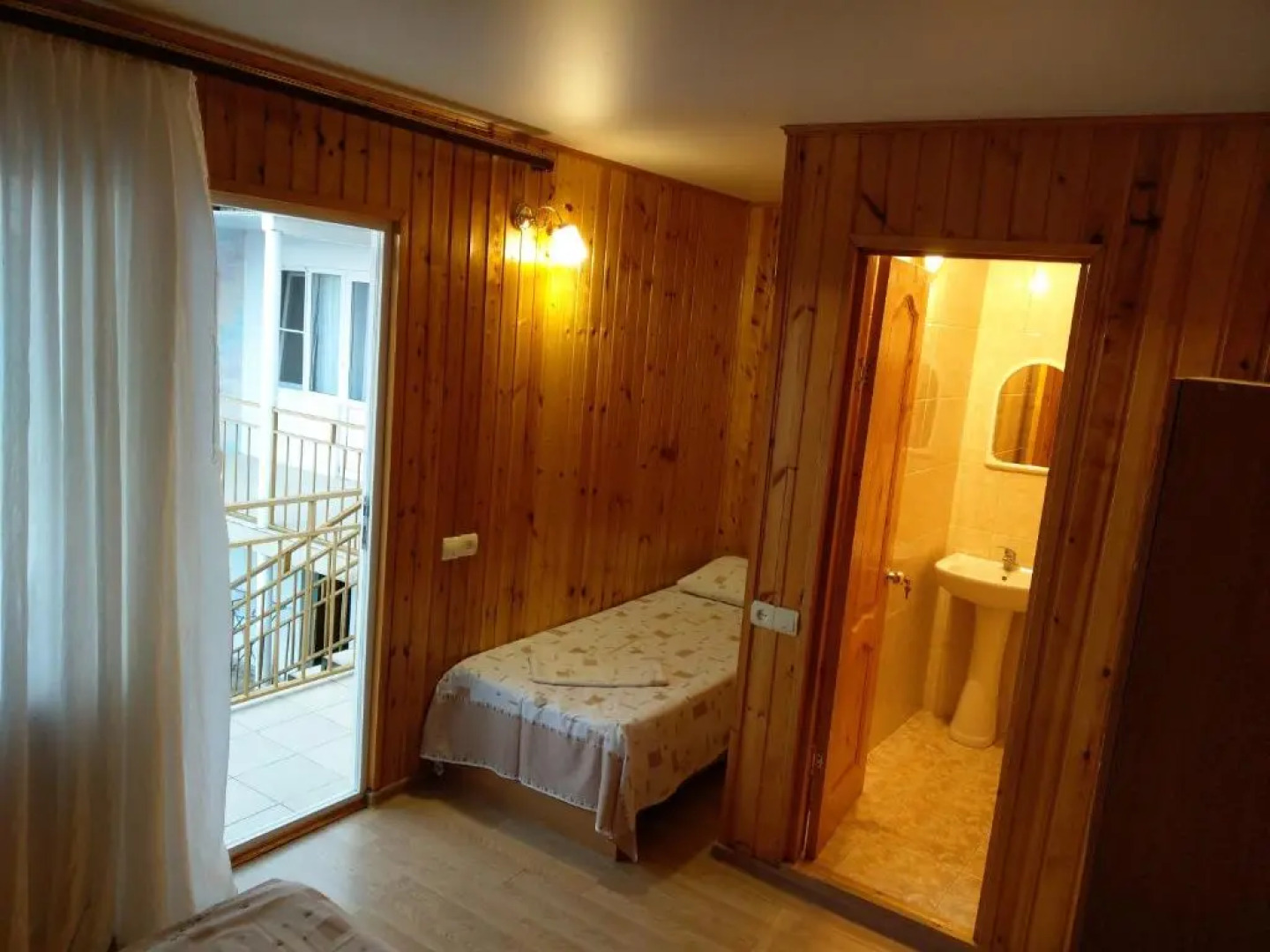 Gagry Pitsunda Alahadzy 800m do morja