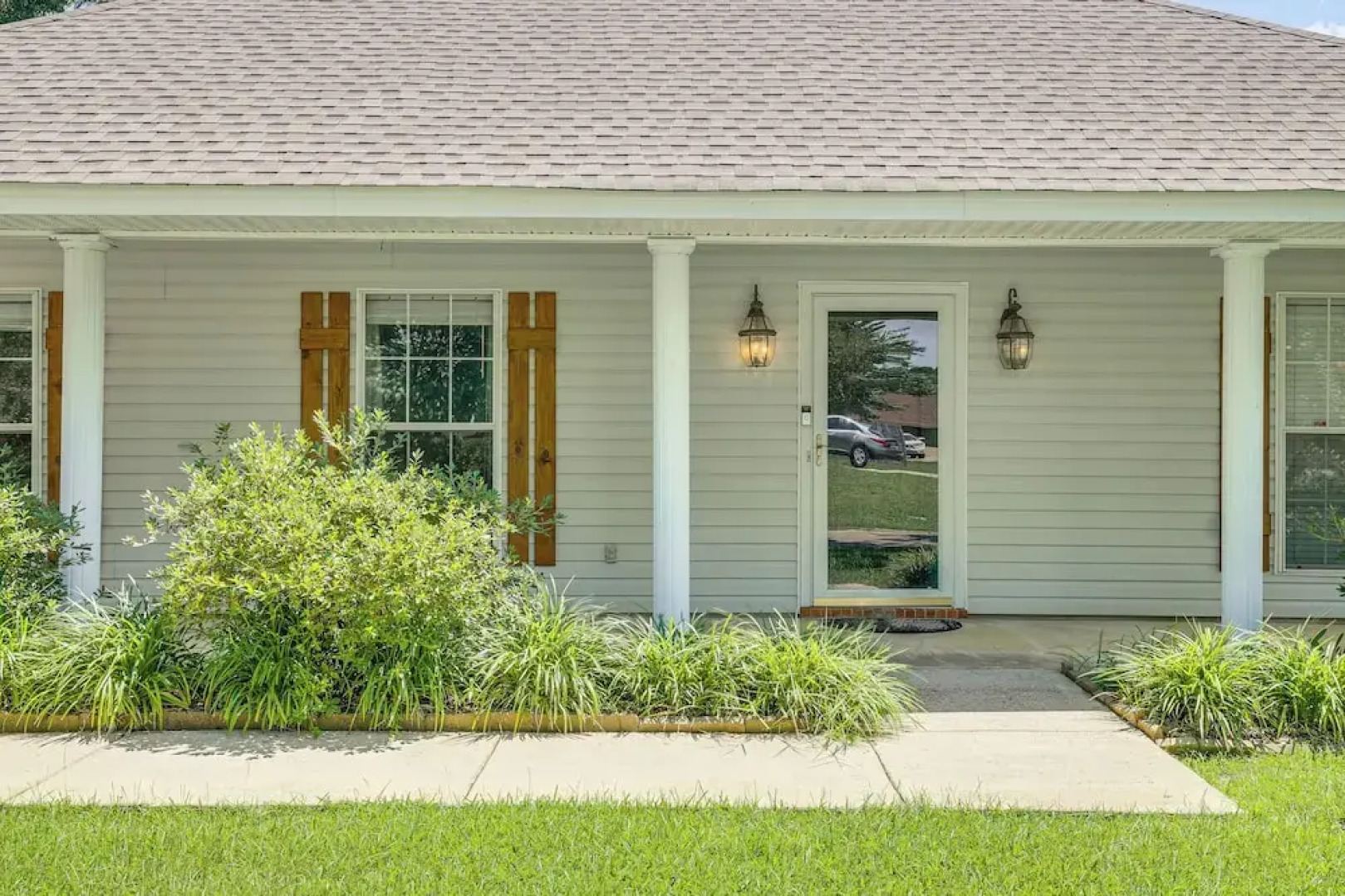 Updated Retreat w/ Outdoor Space in Flowood!