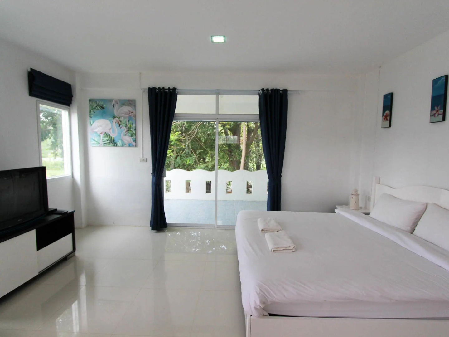 Issara Beach Resort