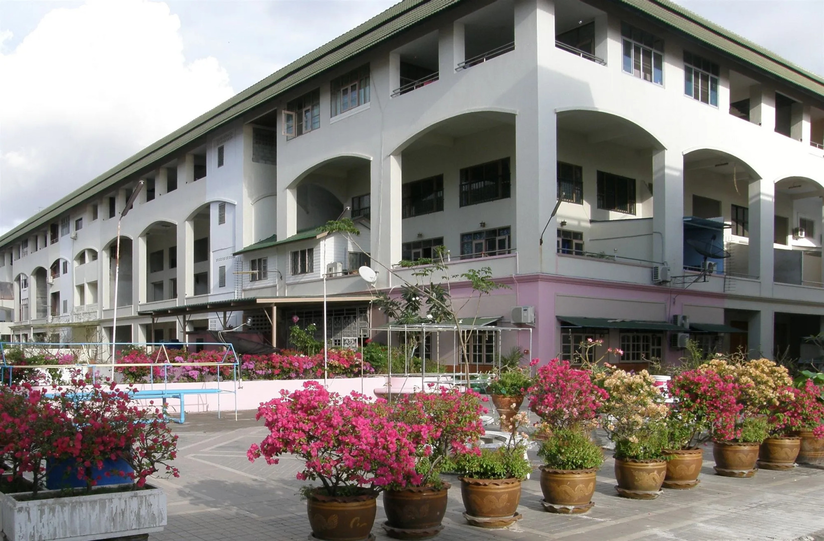 Anchana House by Zuzu