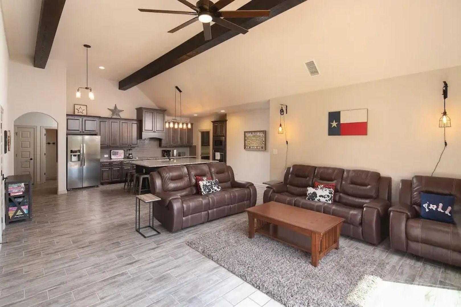 Lazy Southern Getaway RR 7252B 7 Bedroom Home by RedAwning