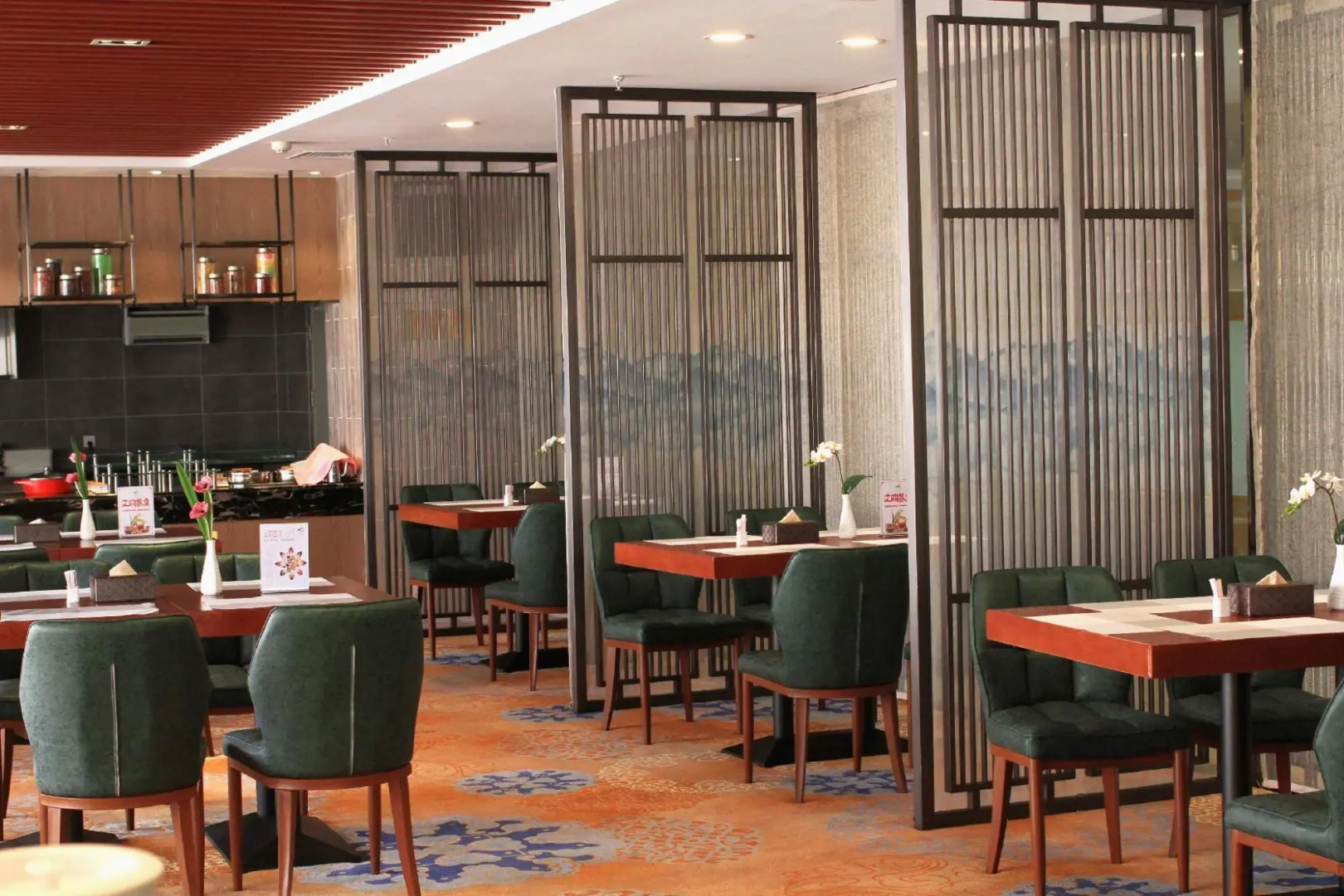 Chuxiong WeishengXiongbao Hotel