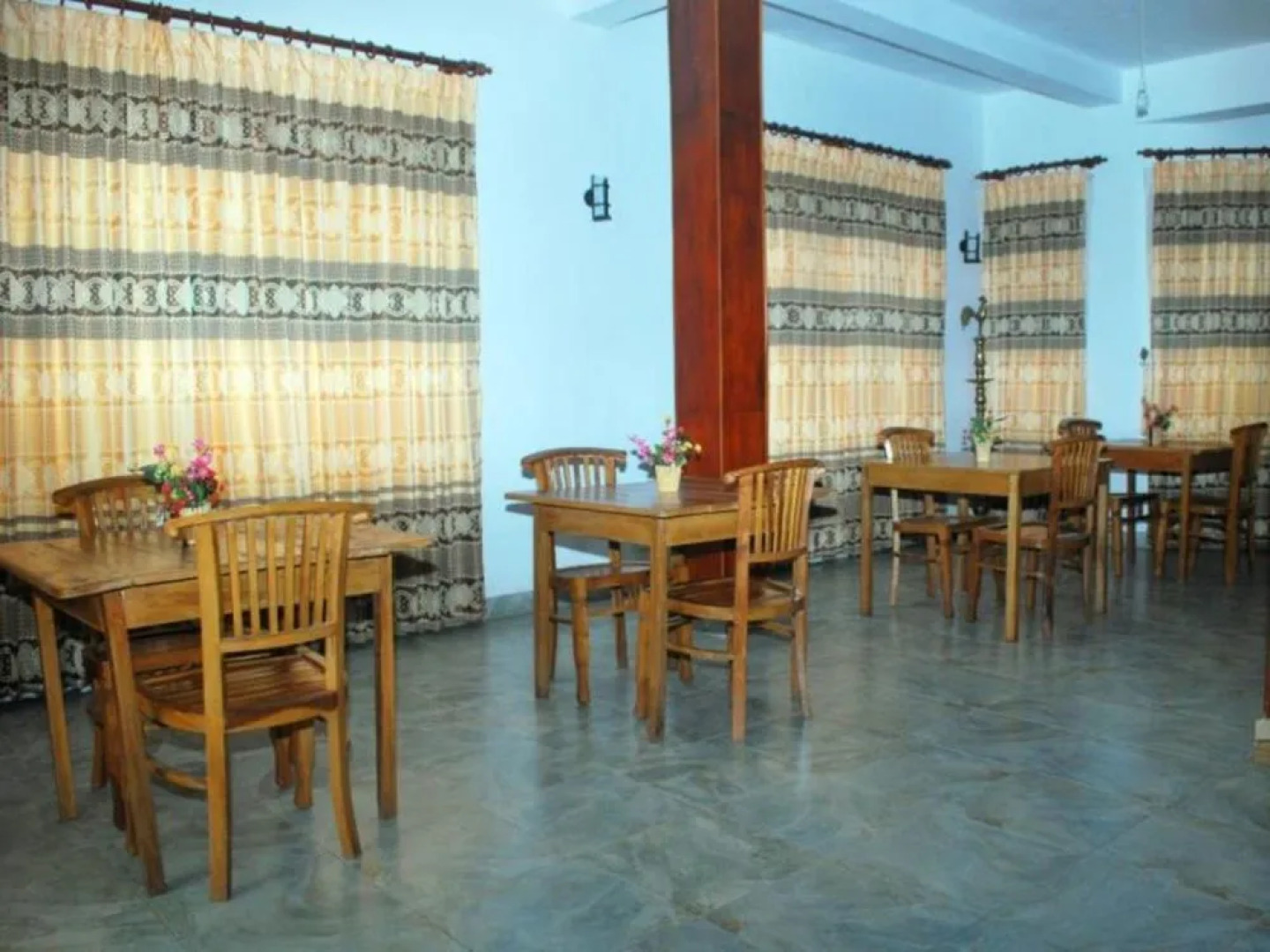 Shadow Inn Guest House Ella