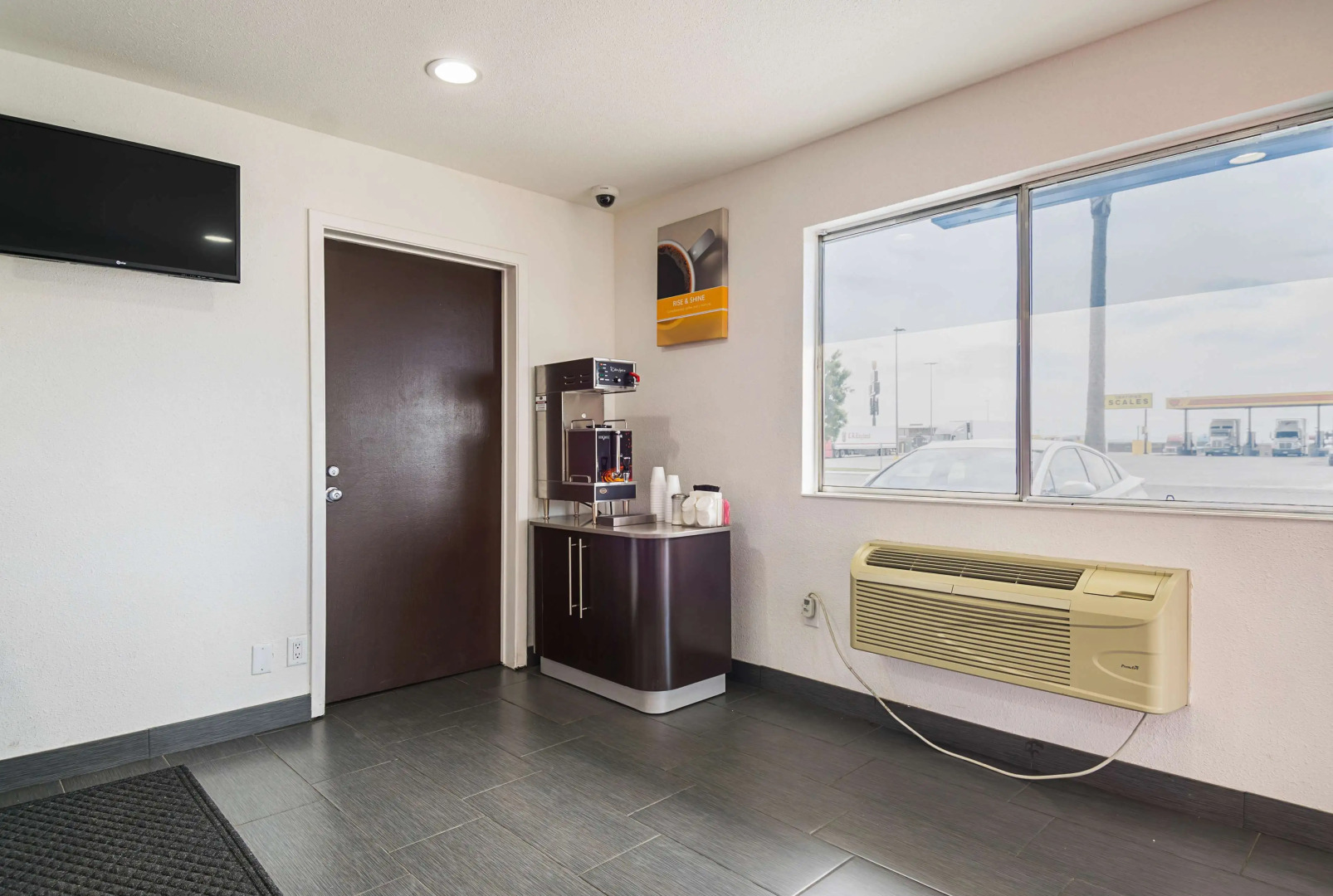 Motel 6 Lost Hills, CA