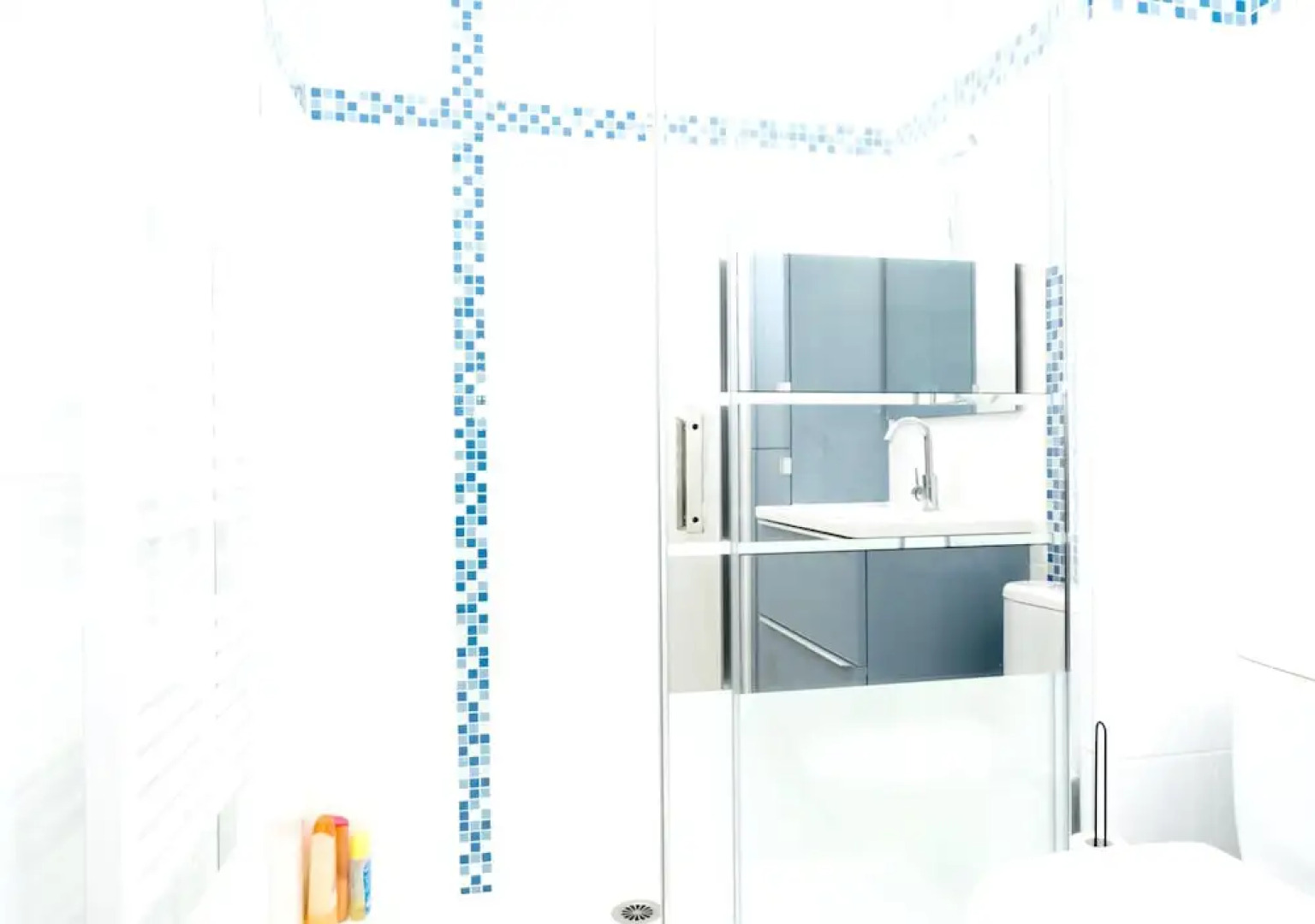 House With one Bedroom in Serris, With Enclosed Garden and Wifi