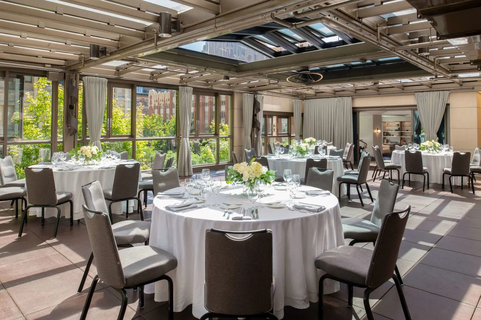 Hotel 1000, LXR Hotels & Resorts