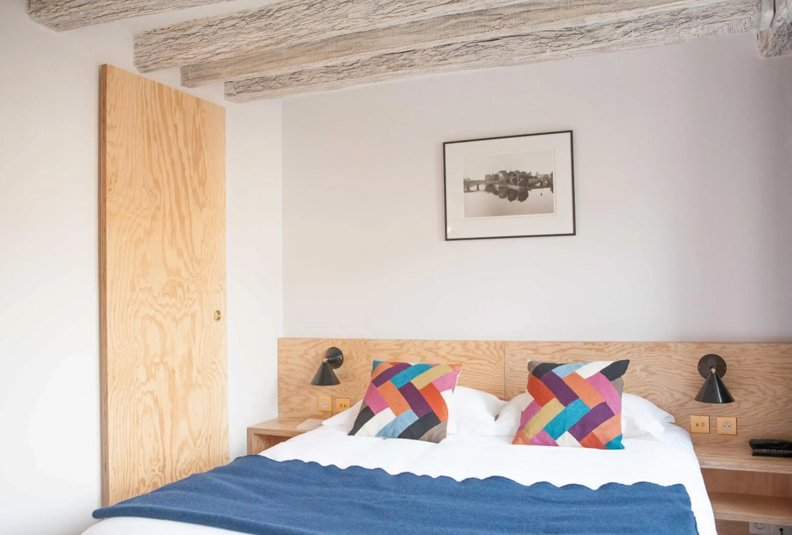 Отель Montholon Paris