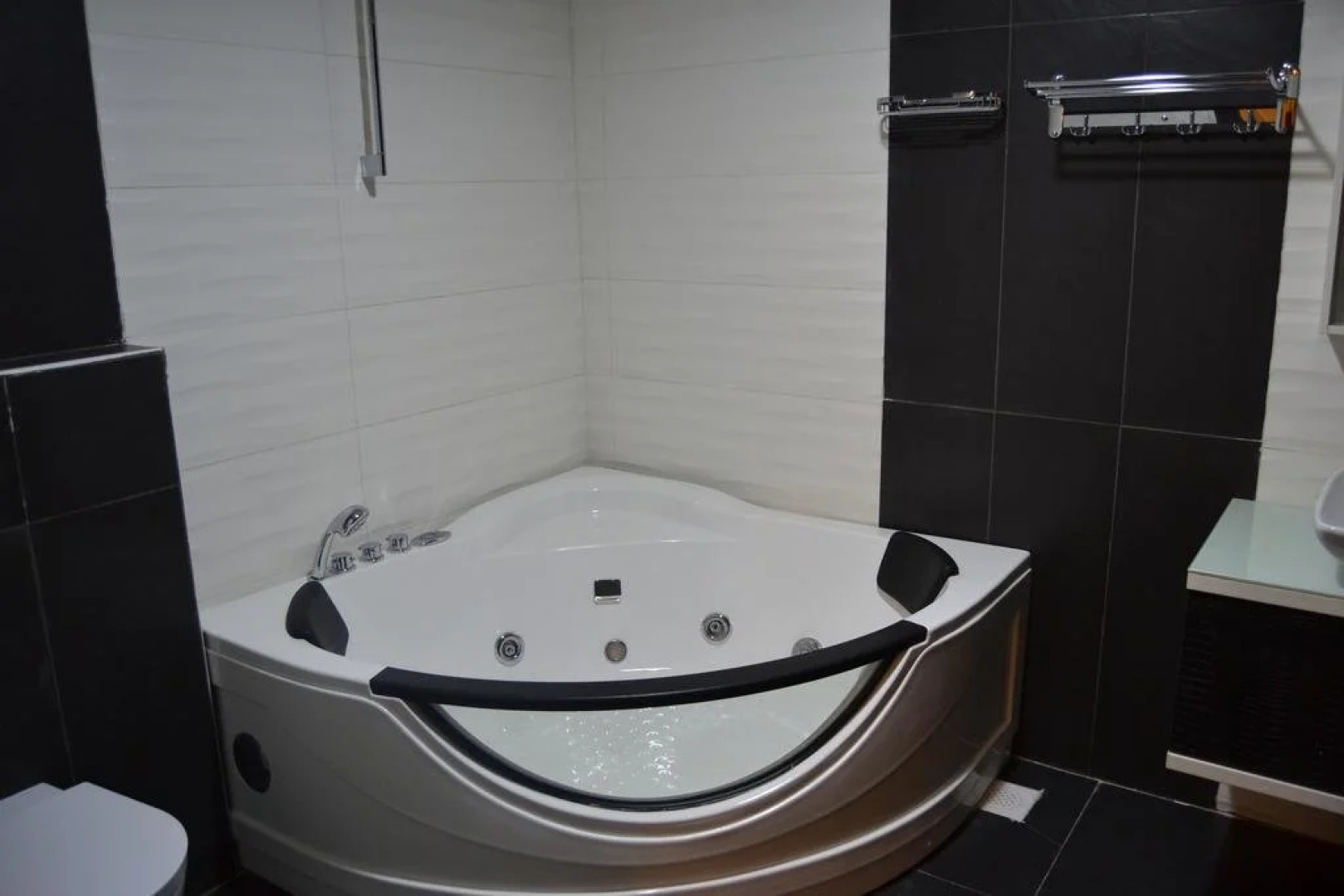 Serail Hotel & Lodging