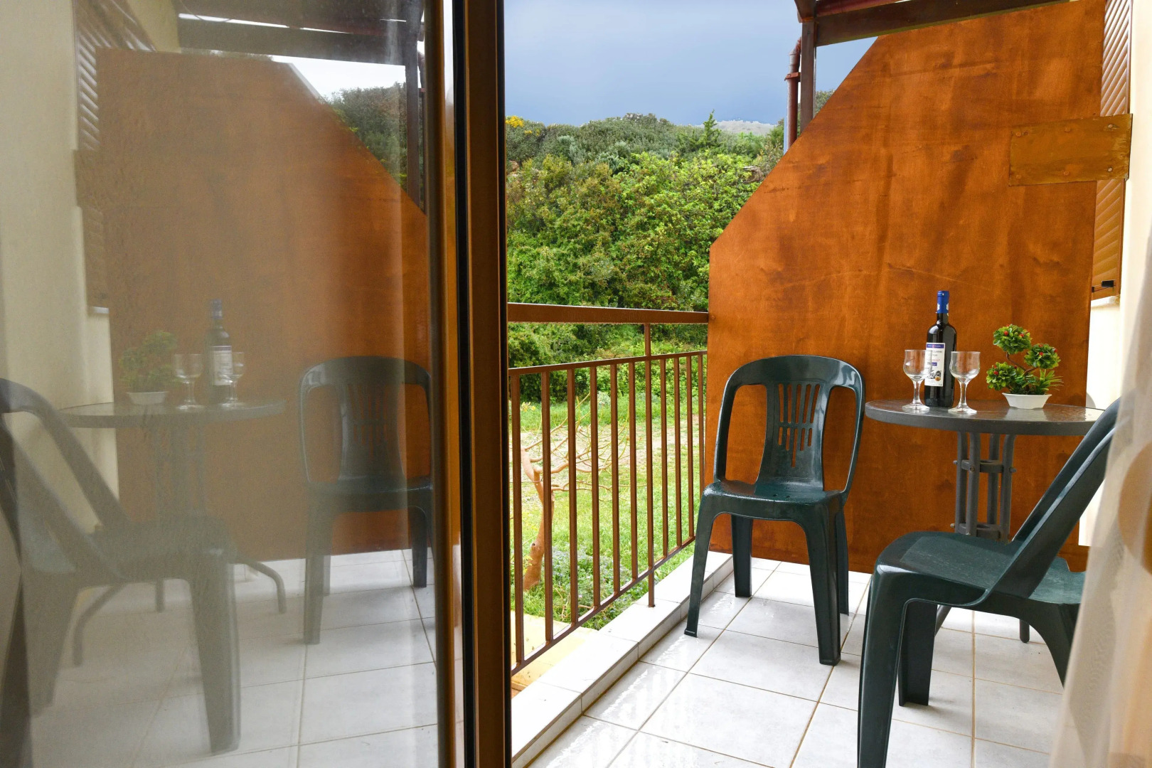 En Plo Beachfront Rooms