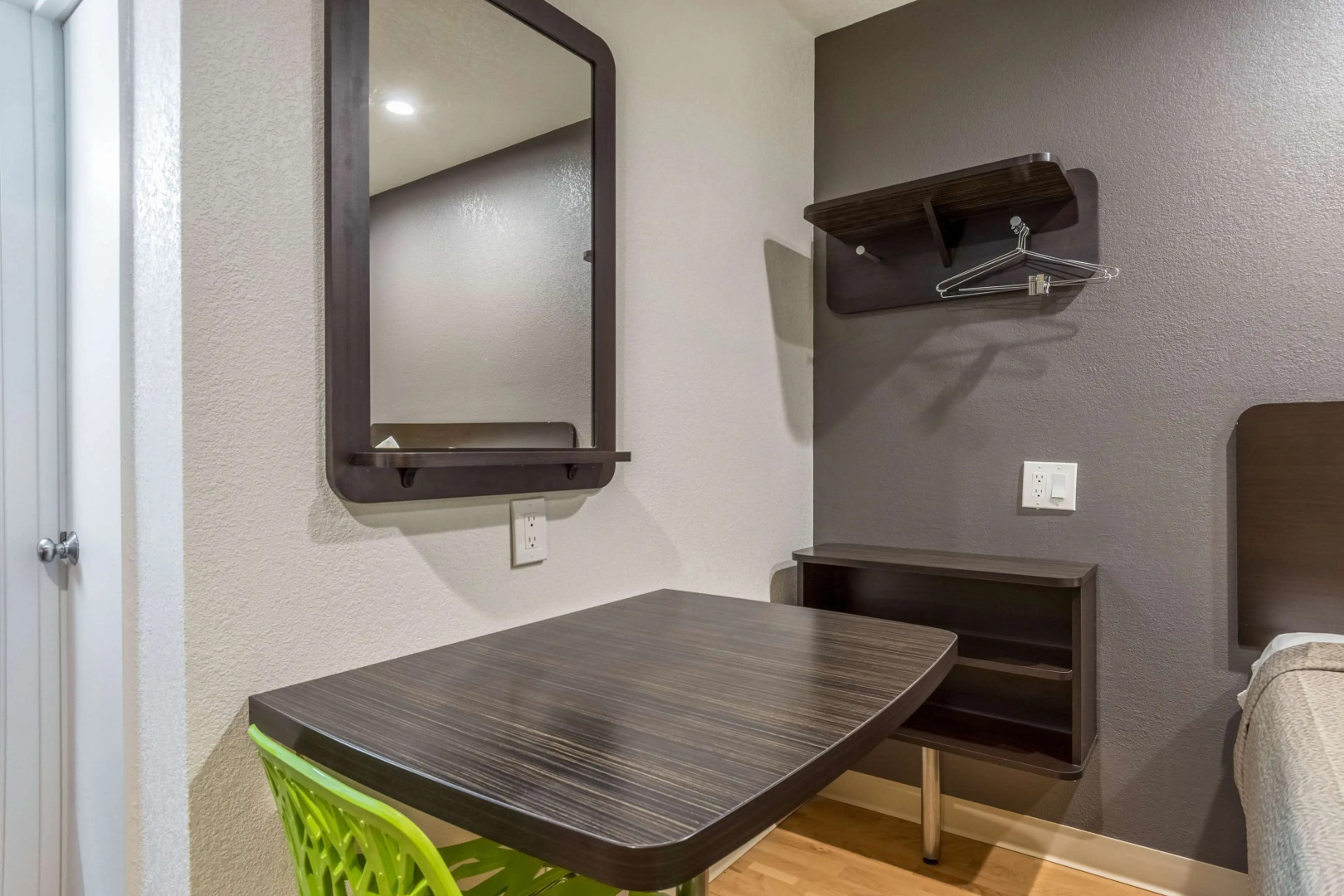 Studio 6 Buttonwillow, CA