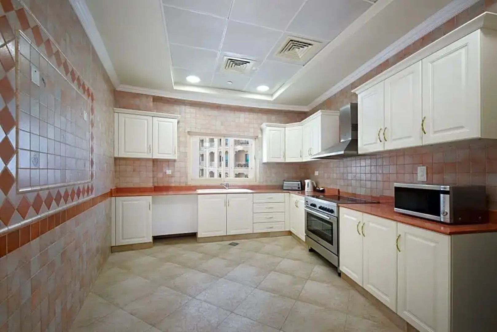 Отель Al Hamra Residence & Village