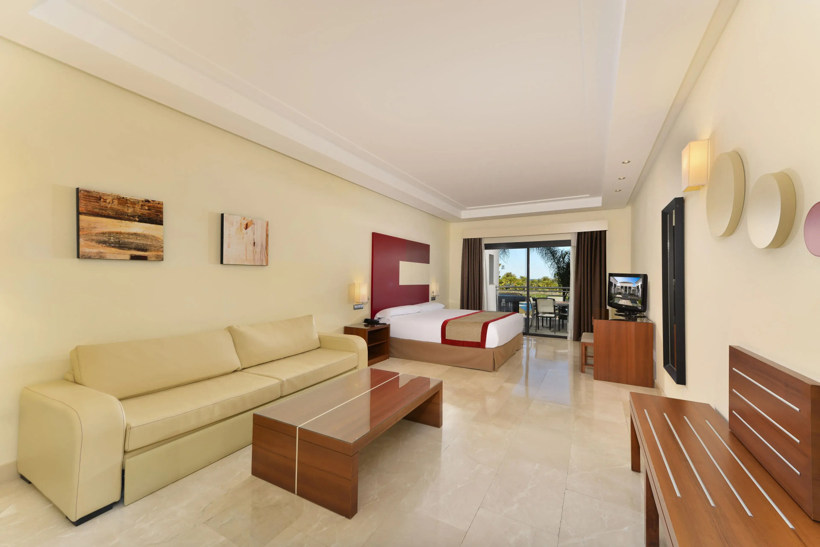 Estepona Hotel & Spa Resort