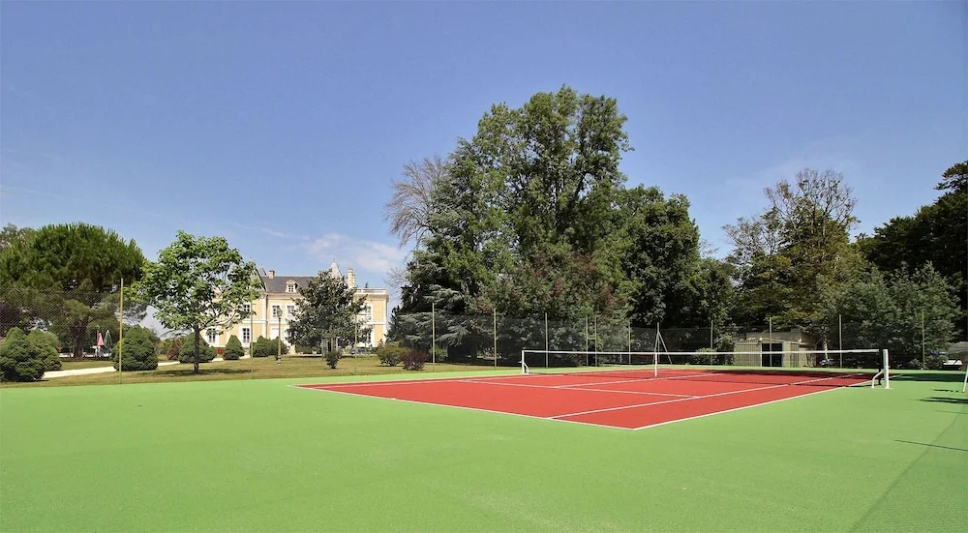 Domaine De Pouzelande B&B