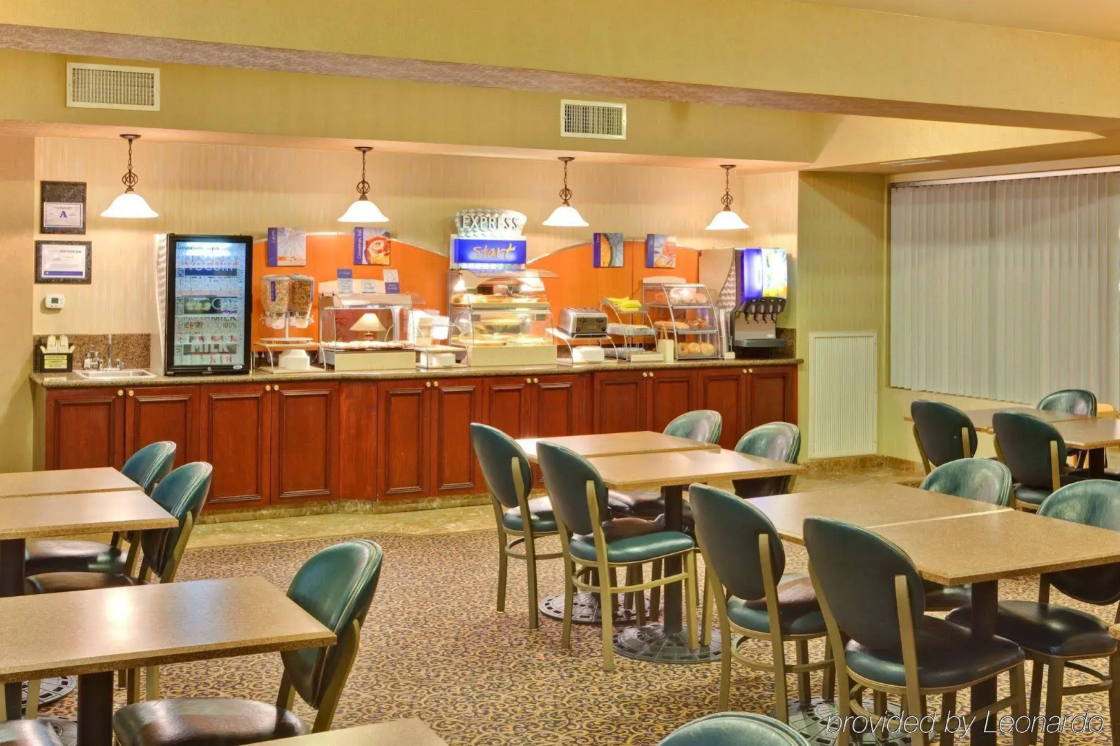Holiday Inn Express Hotel & Suites Henderson by IHG