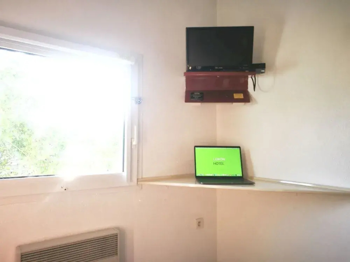 Lemon Hotel Chatellerault