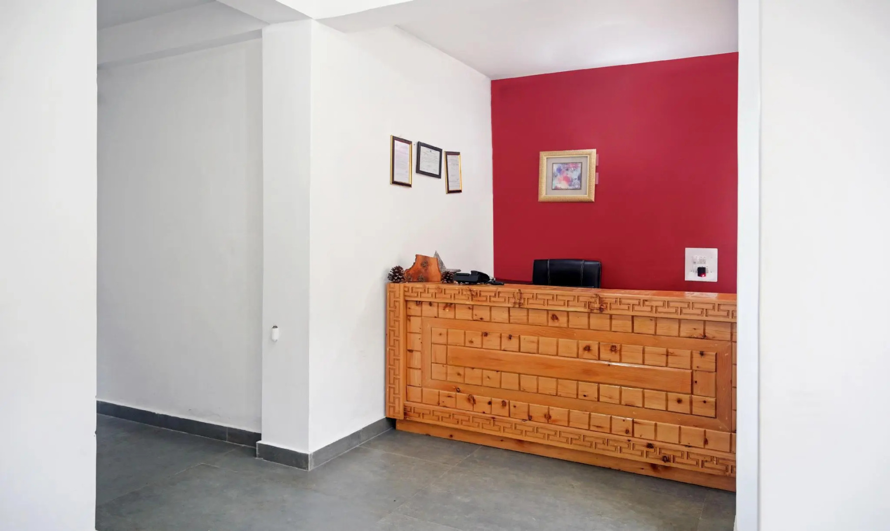 Treebo Trend Woodward II