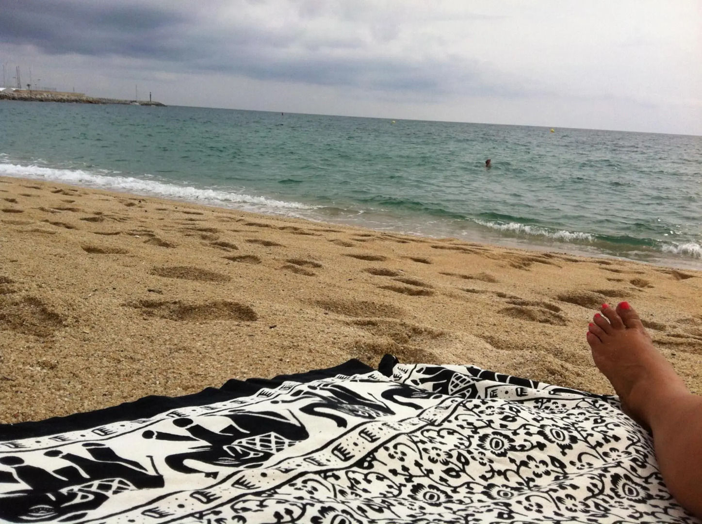 Oasis Close Barcelona Pool Tennis Beach