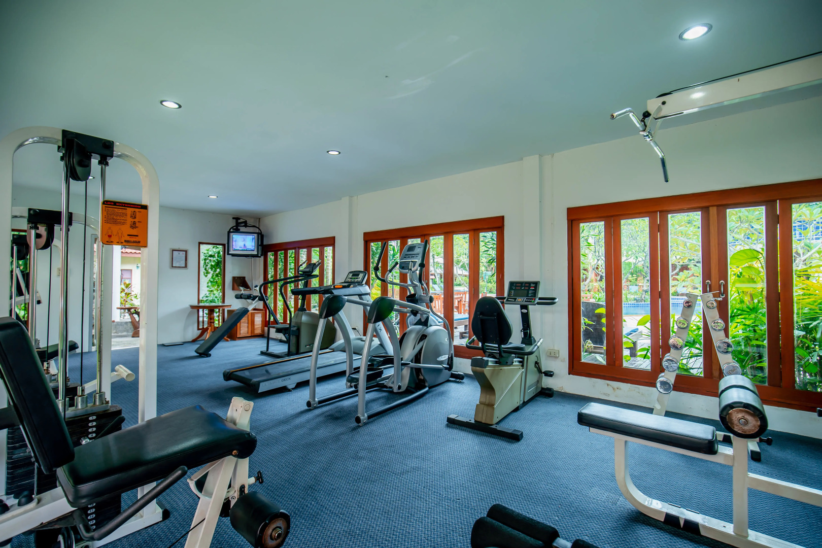 Phuket Leelavadee Hua Ting Resort