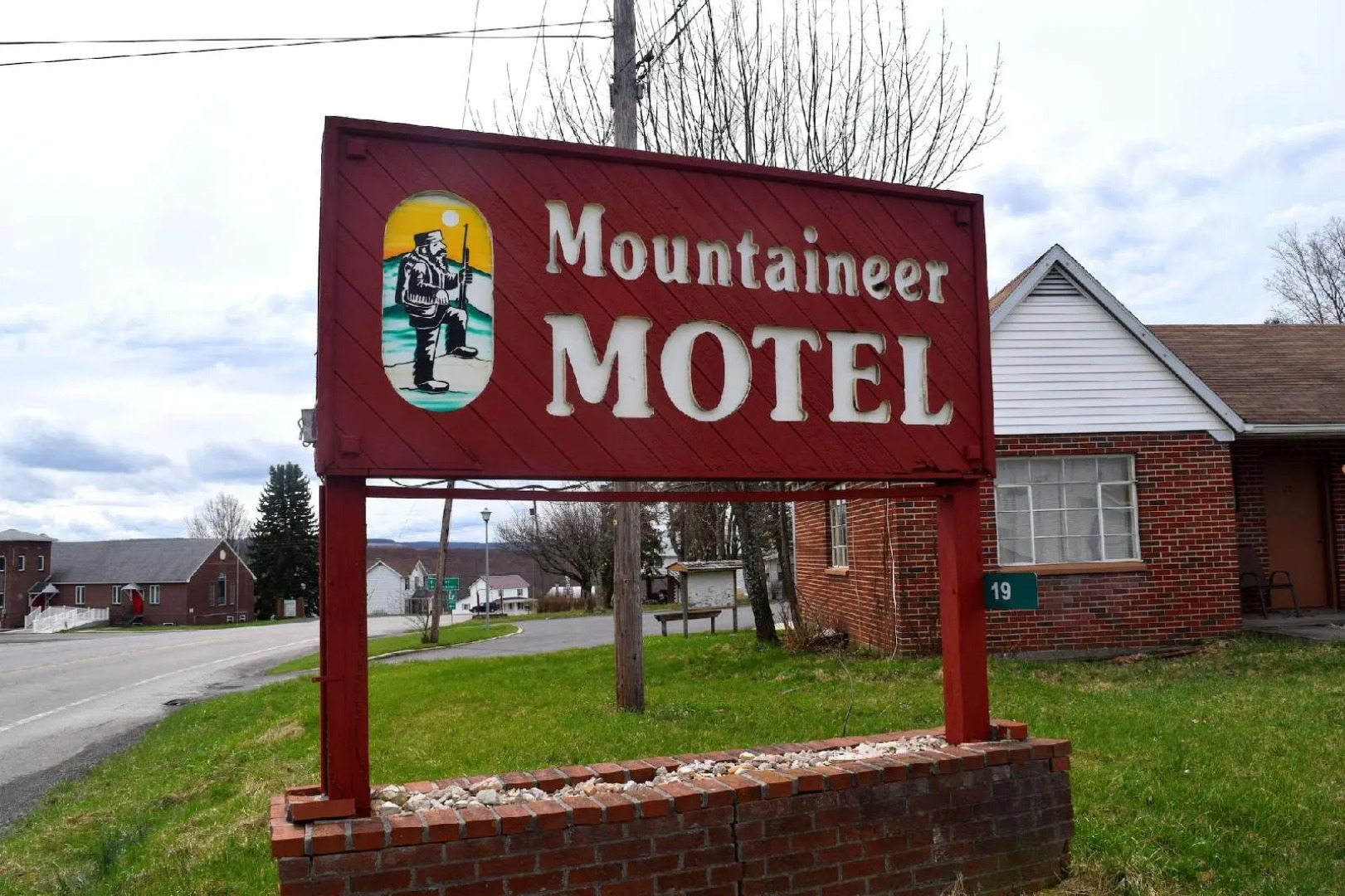 Mountaineer Motel