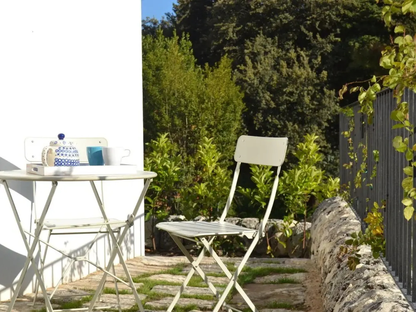 Charming Cottage With Private Terrace Surrounded by Nature With Shared Pool