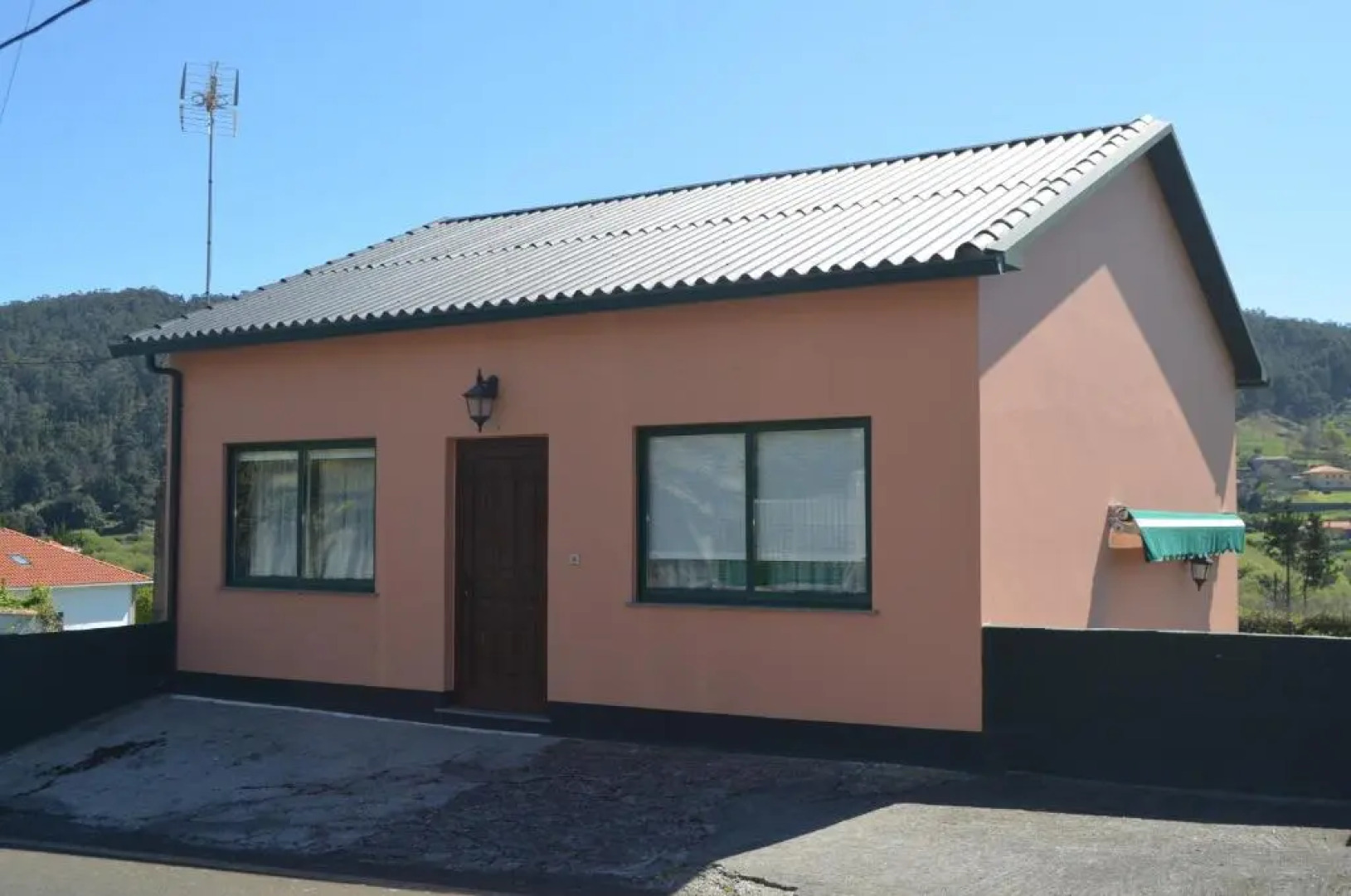 Fantástica casa a 500 metros de la playa de San Jorge.