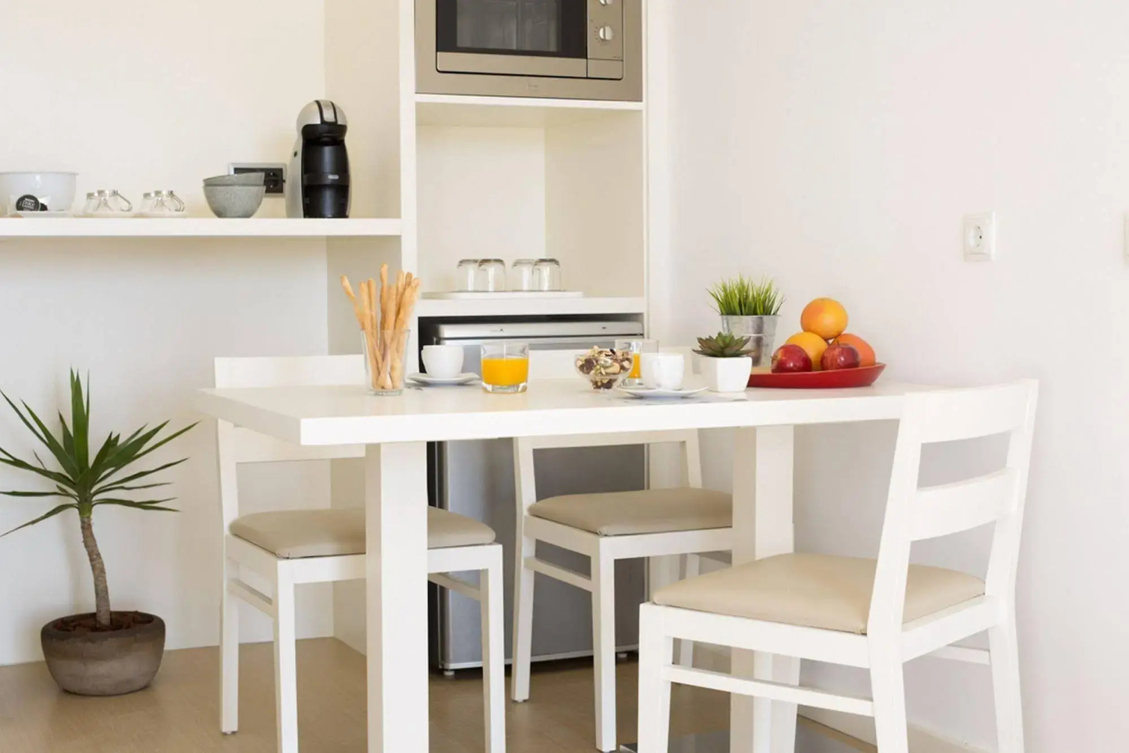 Las Gaviotas Suites Hotel