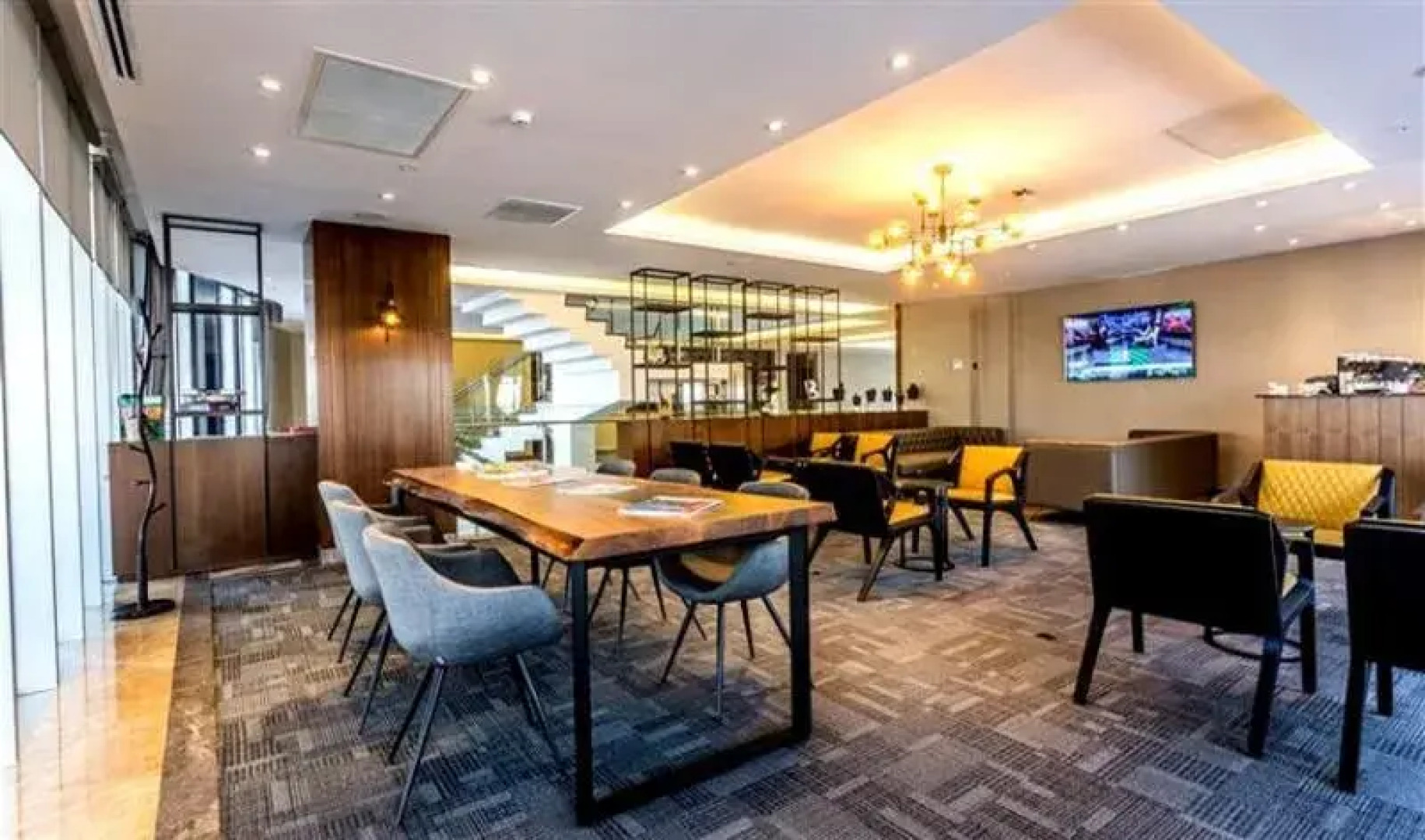 Willmont Hotel & Convention Center