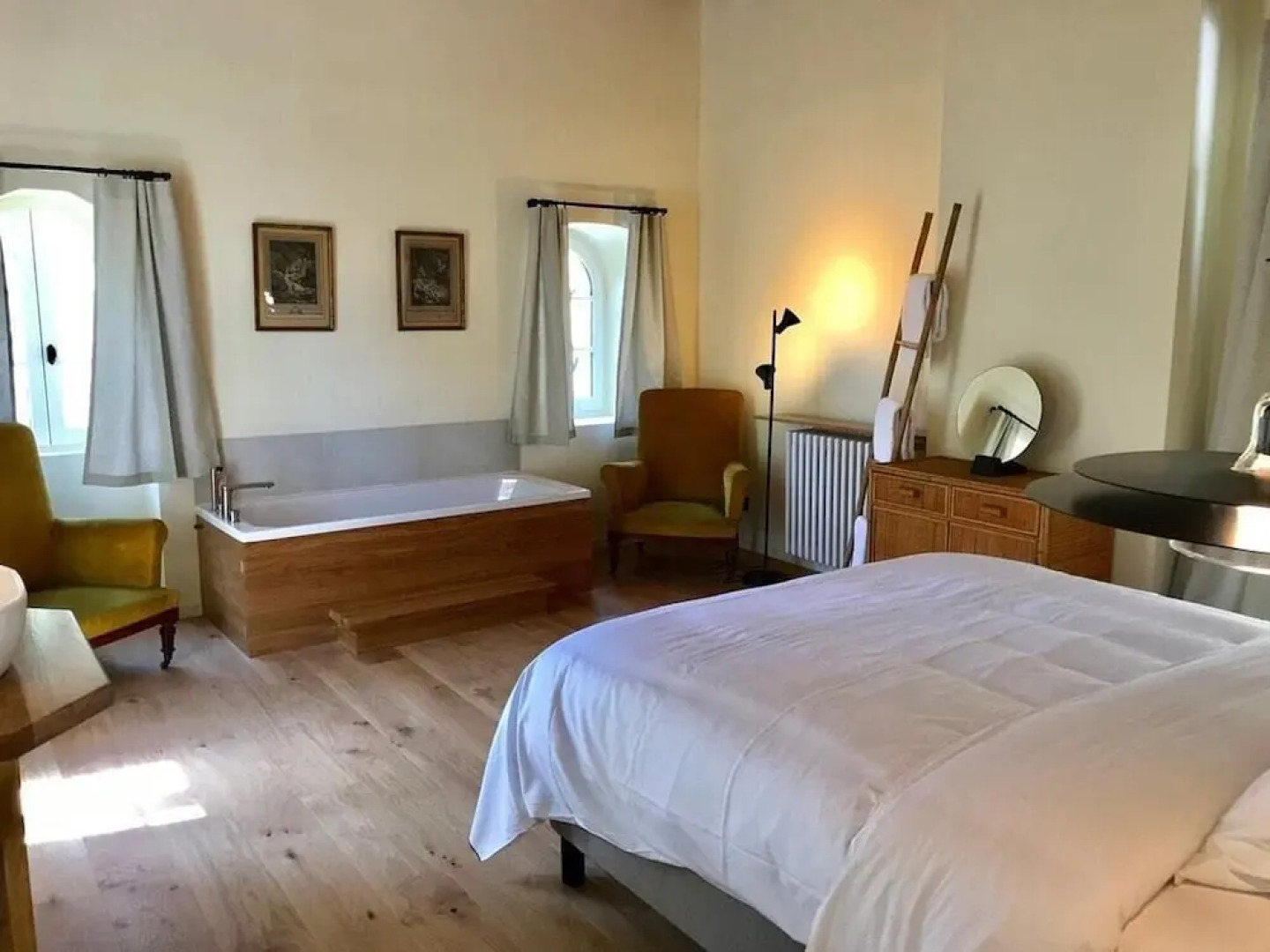 Lyon Country House La Tour de Garde