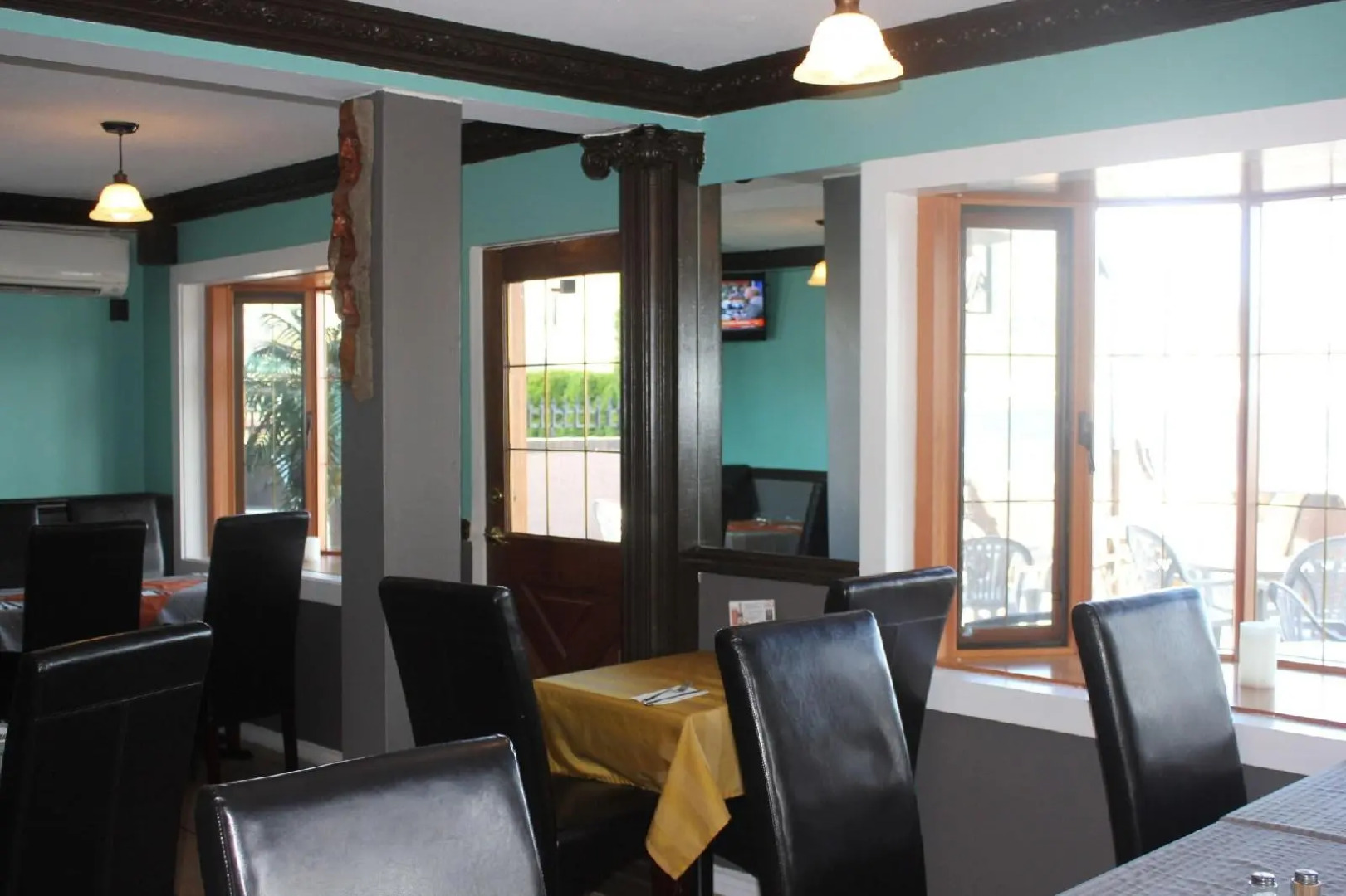 Tiki Shores Inn & Suites