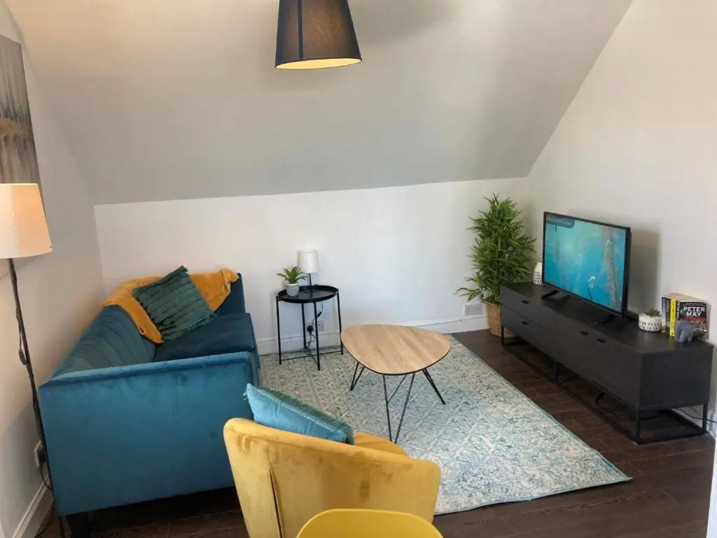 2 Bedroom Apartment, With Free Parking