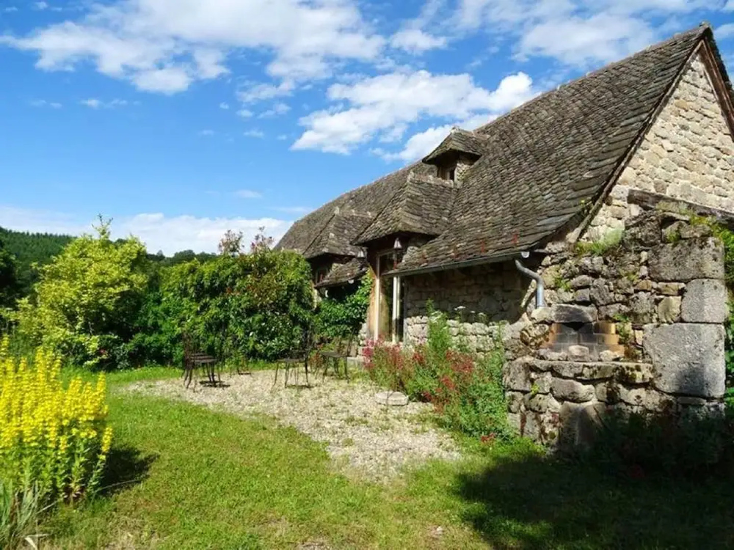 House With 4 Bedrooms in Florentin-la-capelle, With Furnished Terrace and Wifi